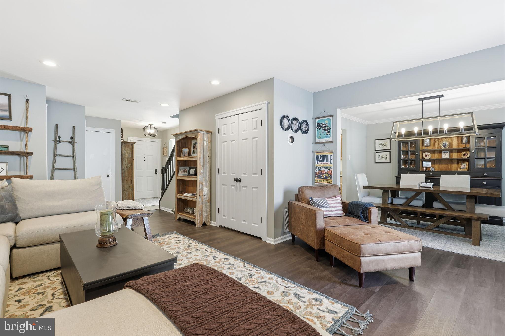 1707 FREDENDALL CIRCLE