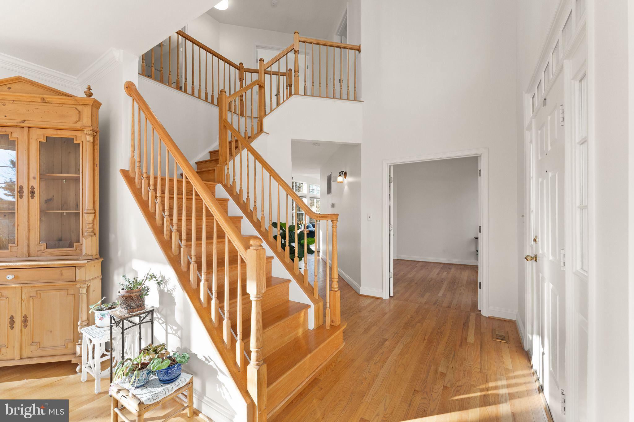 607 TALMADGE COURT SE