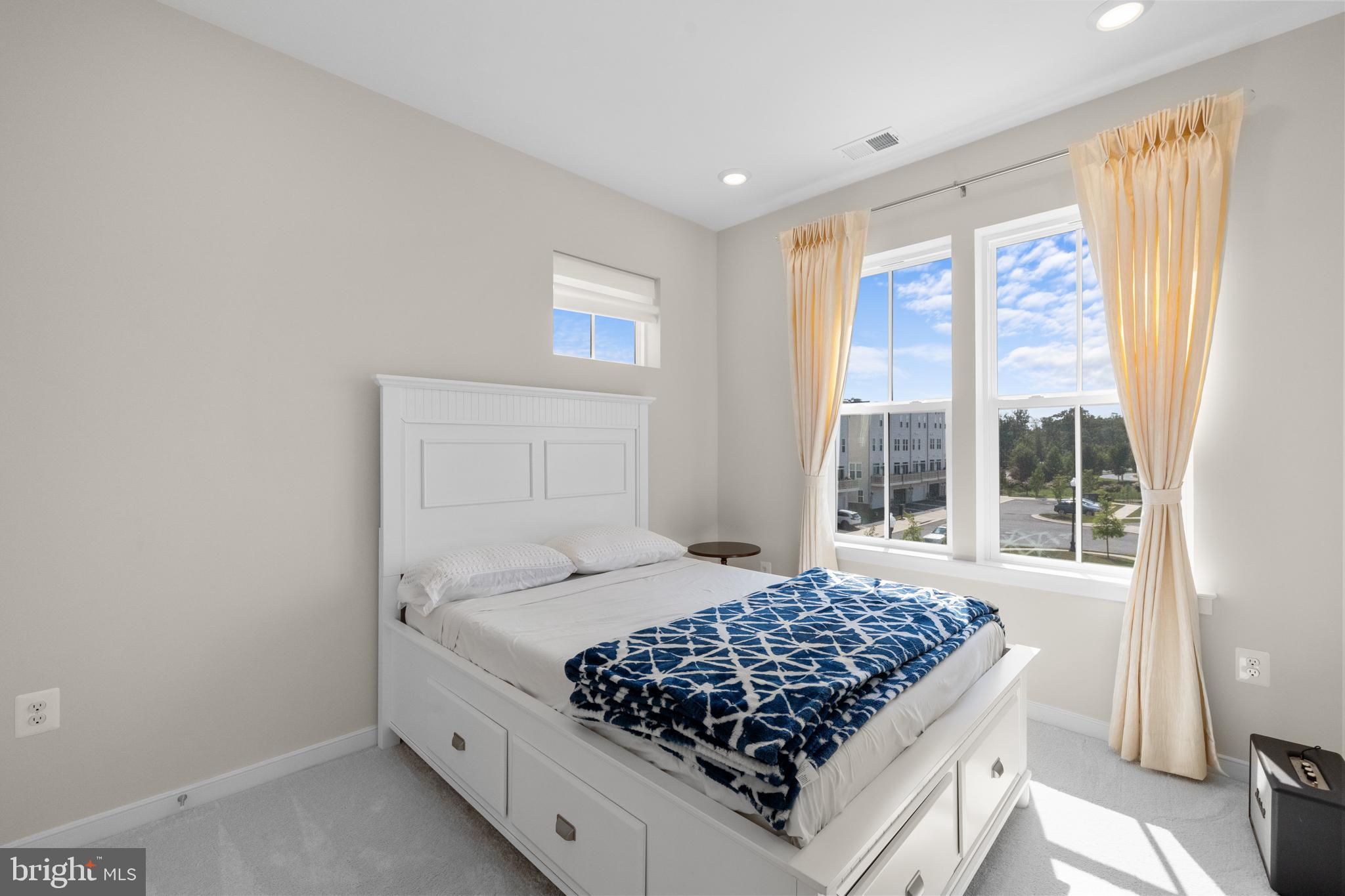 BRAMBLETON - Residential