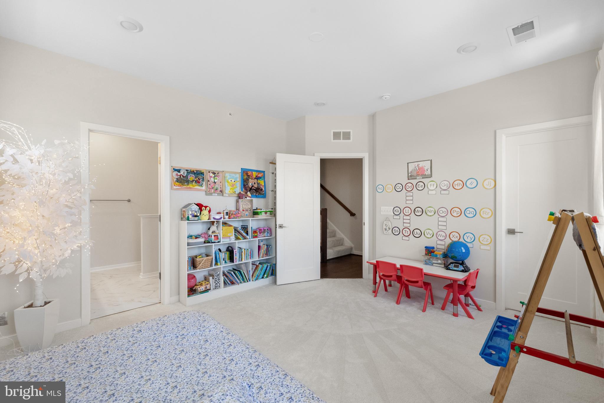 BRAMBLETON - Residential