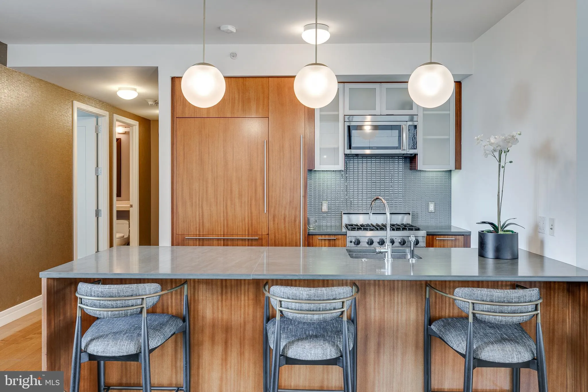 Philadelphia, Pennsylvania 19102, United States, 2 Bedrooms Bedrooms, ,2 BathroomsBathrooms,Residential,Active,78259