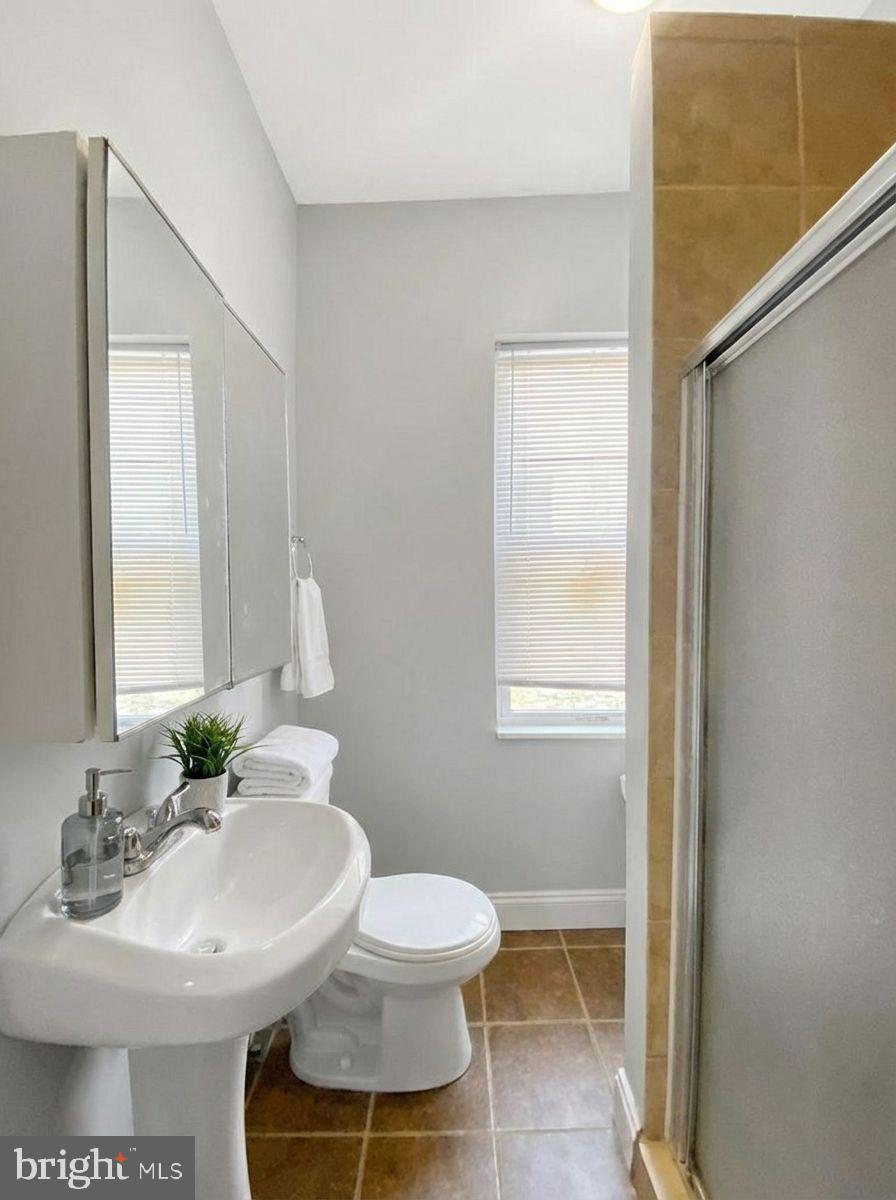 TEMPLE UNIVERSITY - Residential