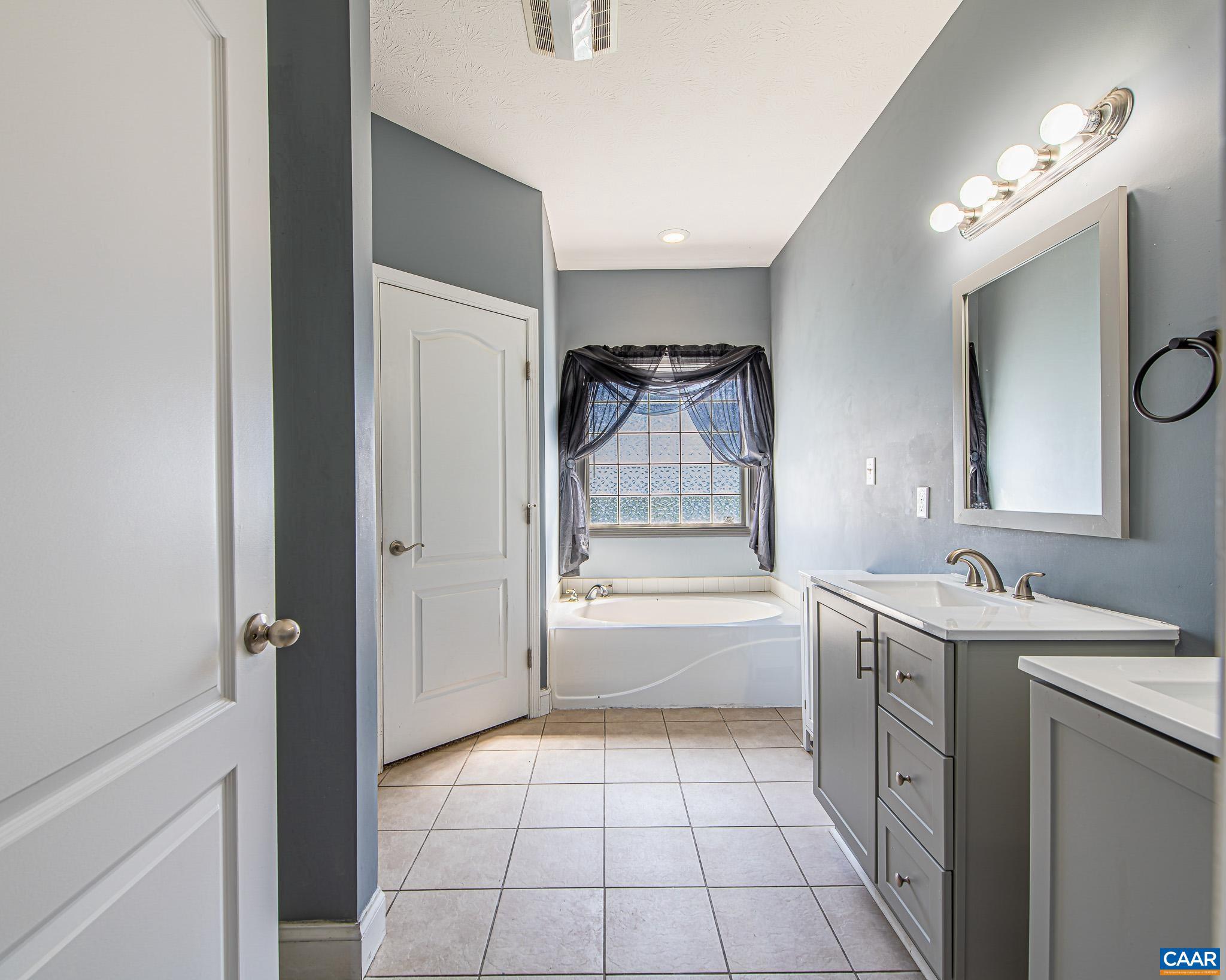 SKYVIEW ESTATES - Residential