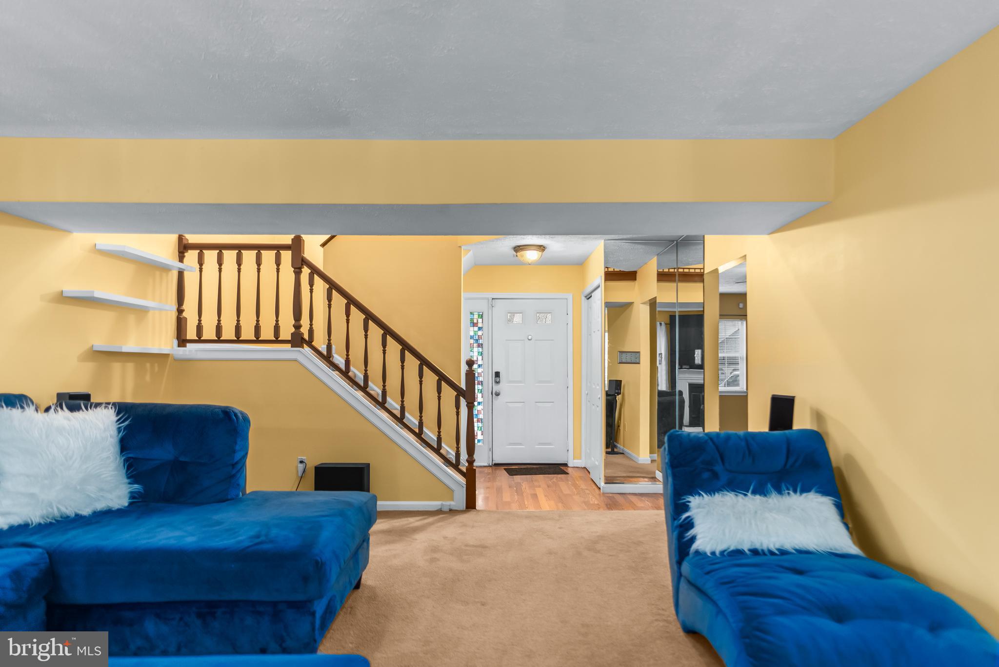 ST CHARLES HAMPSHIRE - Residential