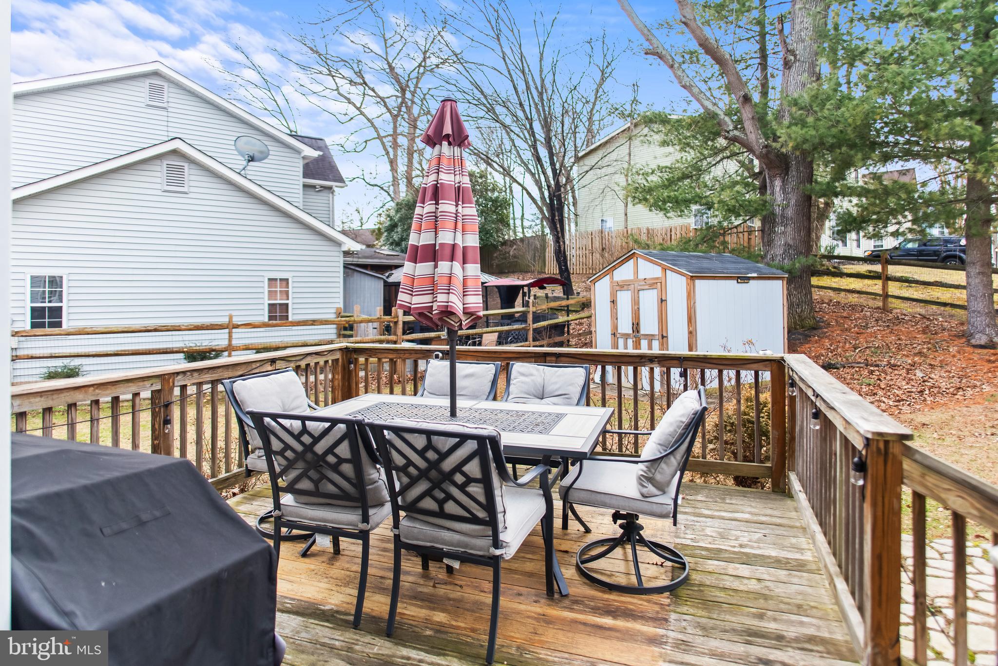 ST CHARLES HAMPSHIRE - Residential