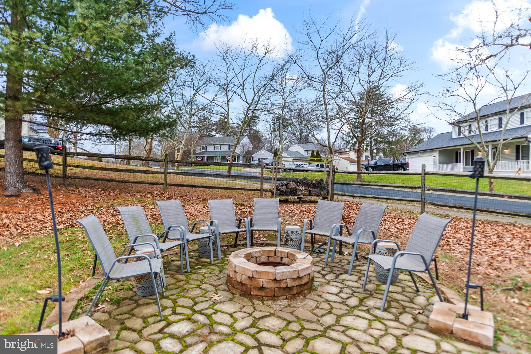 ST CHARLES HAMPSHIRE - Residential