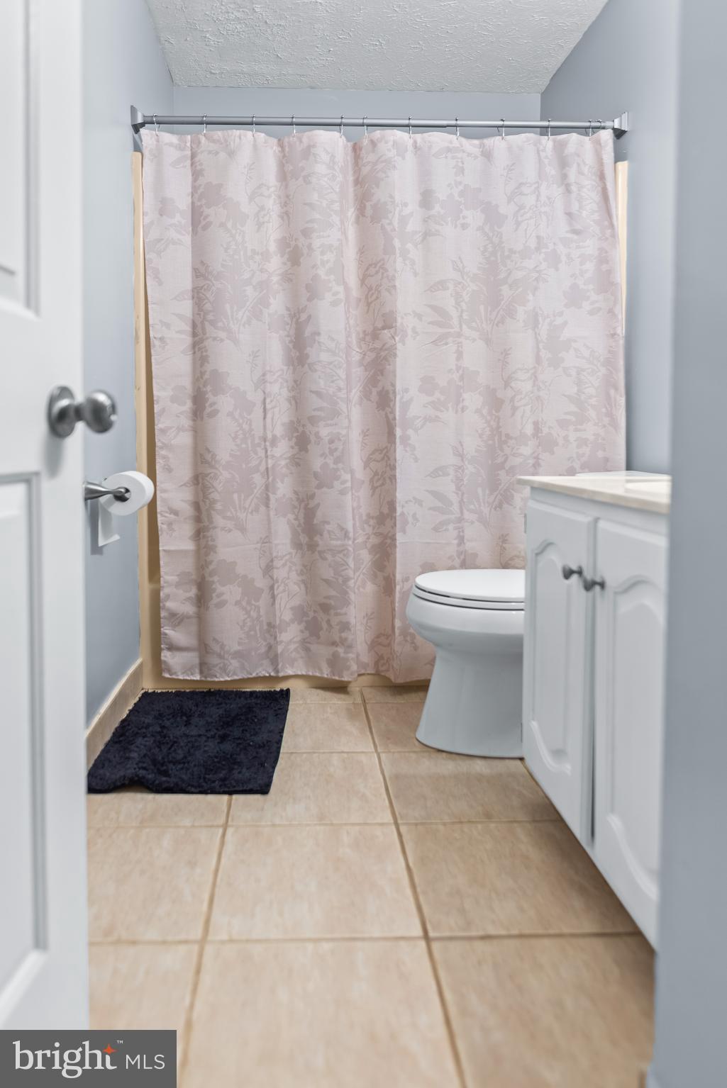 ST CHARLES HAMPSHIRE - Residential