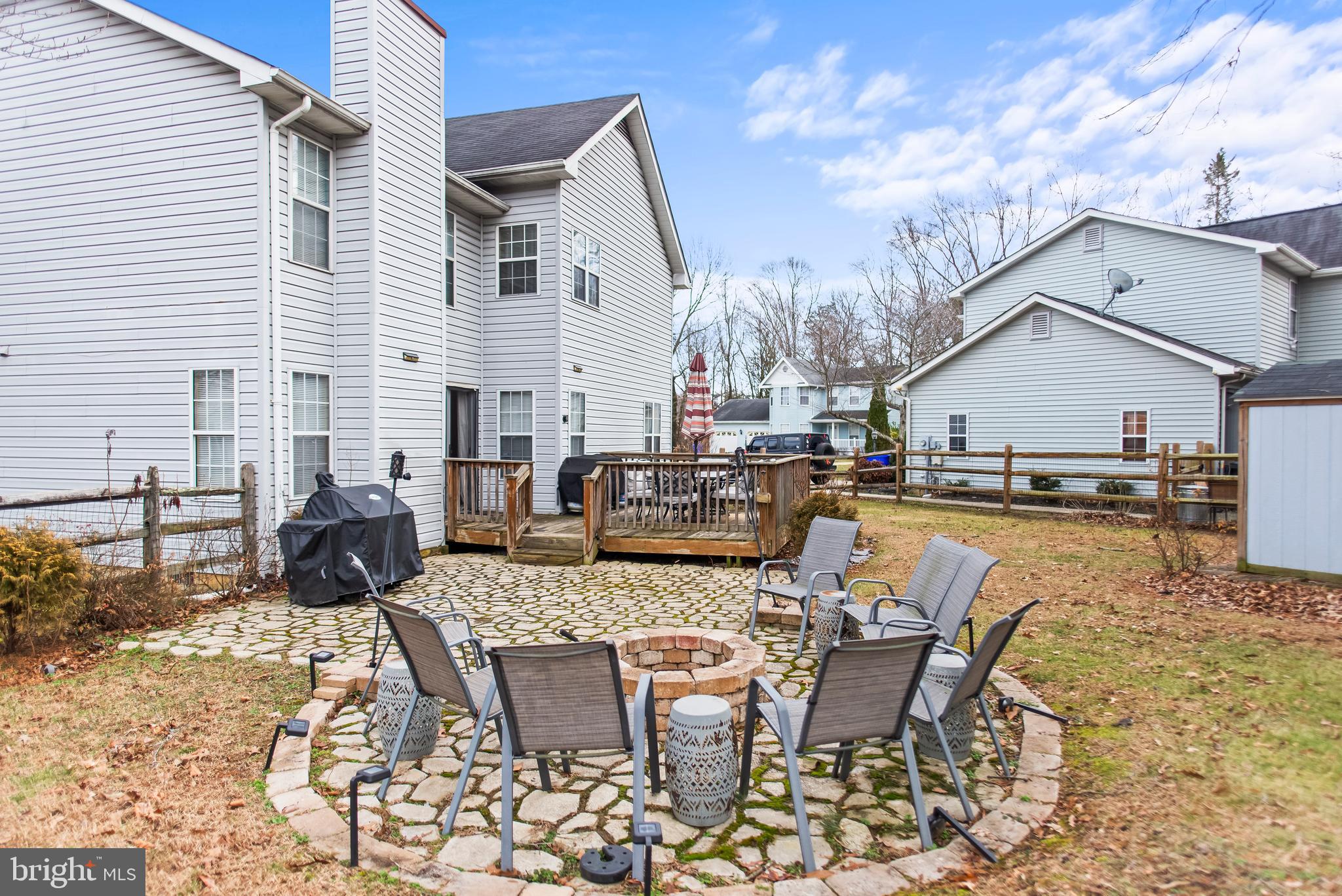 ST CHARLES HAMPSHIRE - Residential