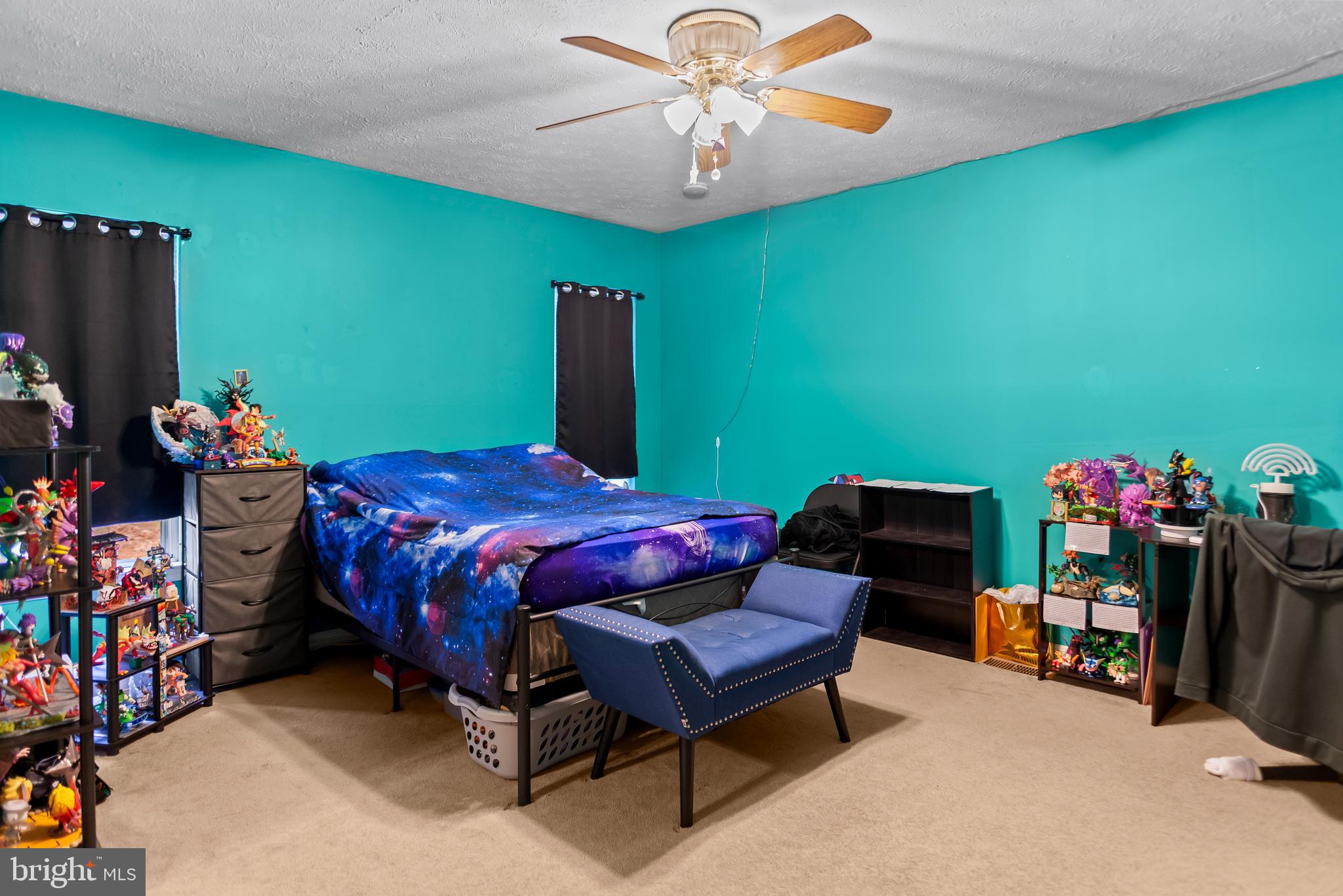 ST CHARLES HAMPSHIRE - Residential