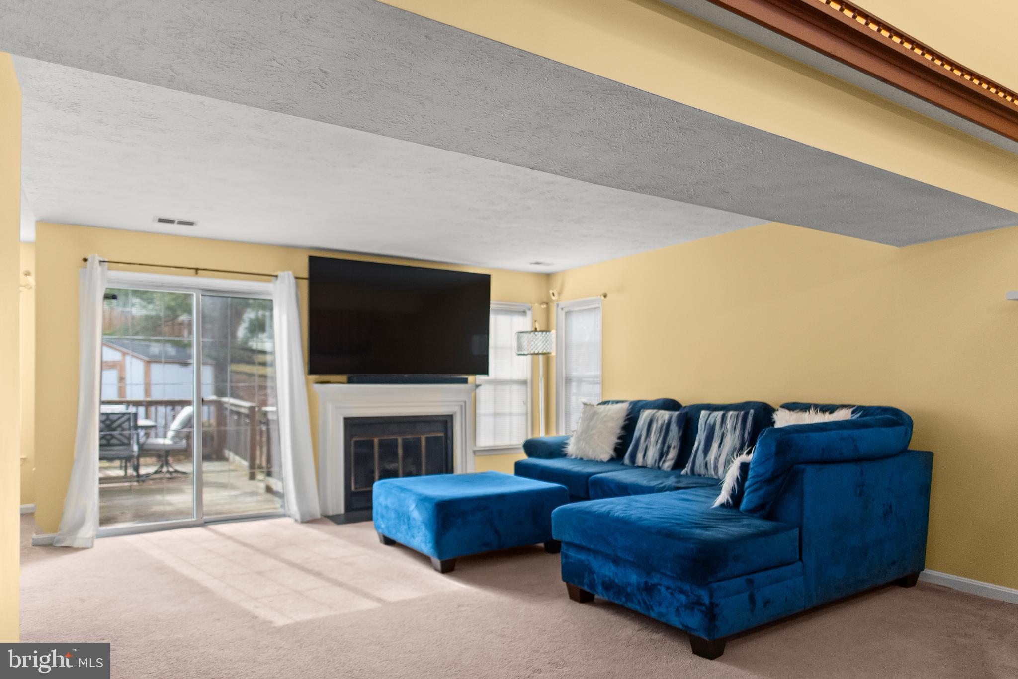 ST CHARLES HAMPSHIRE - Residential