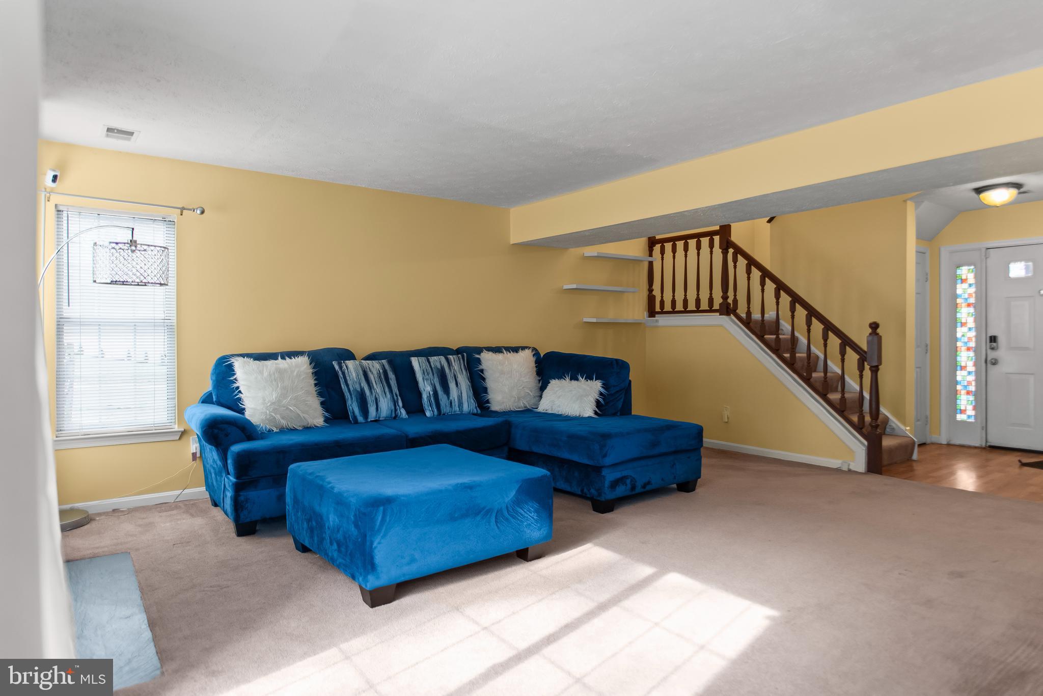 ST CHARLES HAMPSHIRE - Residential