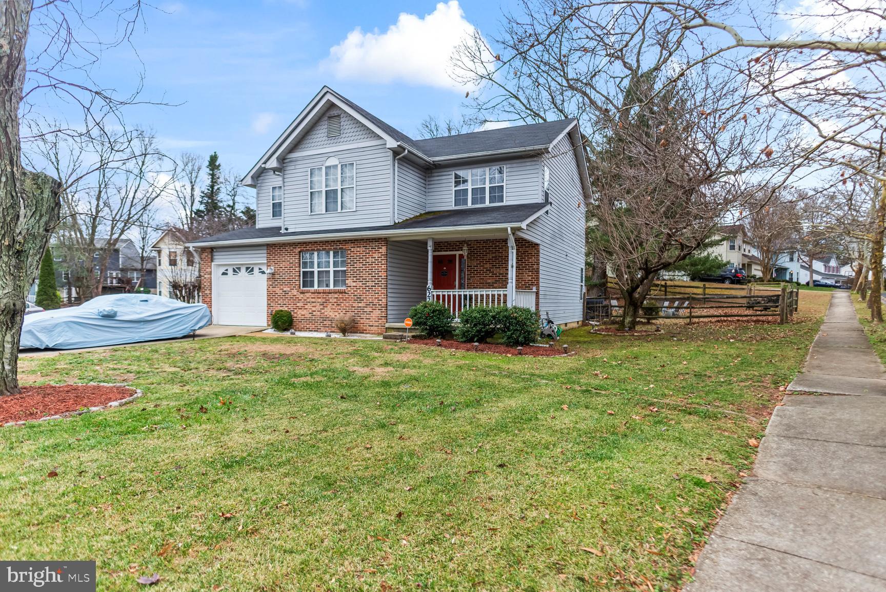 ST CHARLES HAMPSHIRE - Residential