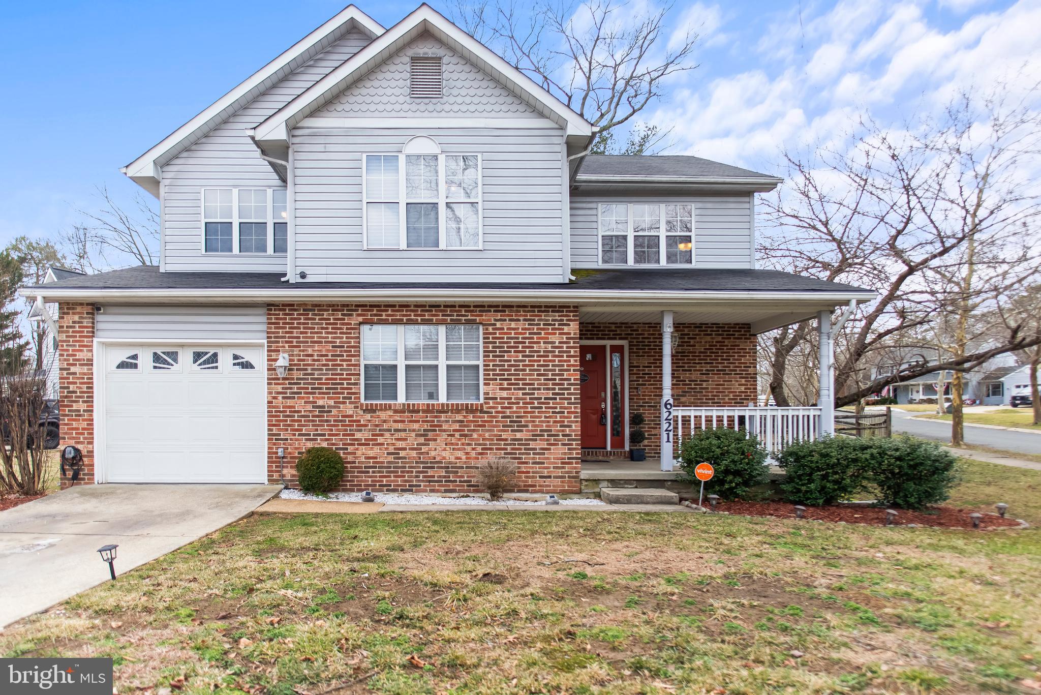 ST CHARLES HAMPSHIRE - Residential