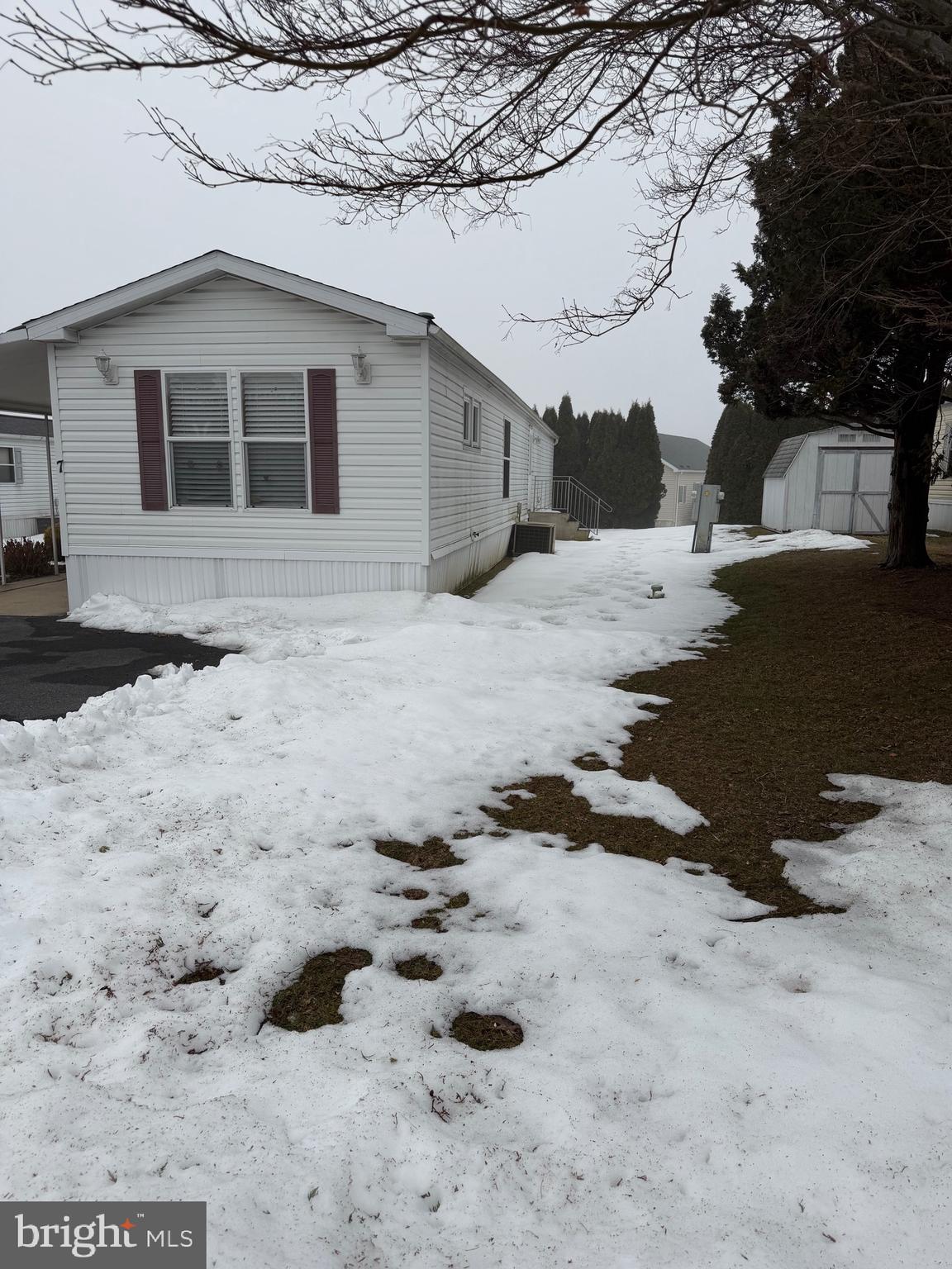 7 COUNTRY ACRES GOLD PARK