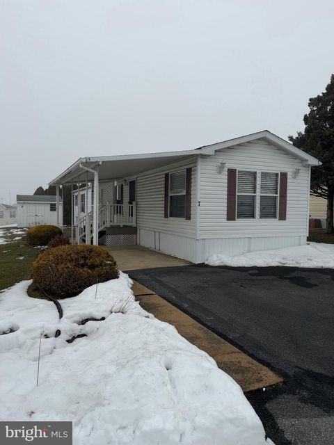 7 COUNTRY ACRES GOLD PARK MYERSTOWN PA 17067