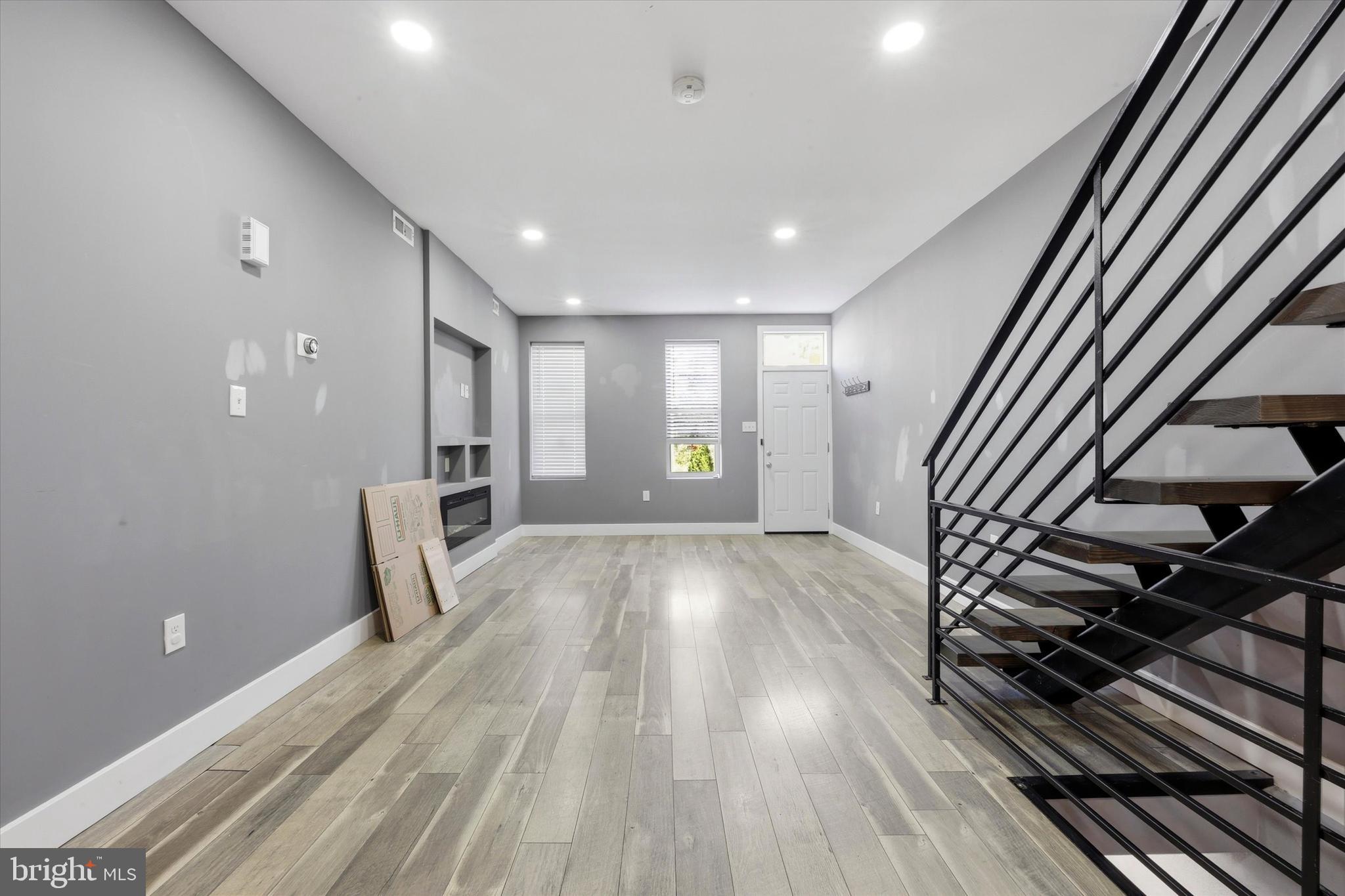 STRAWBERRY MANSION - Residential