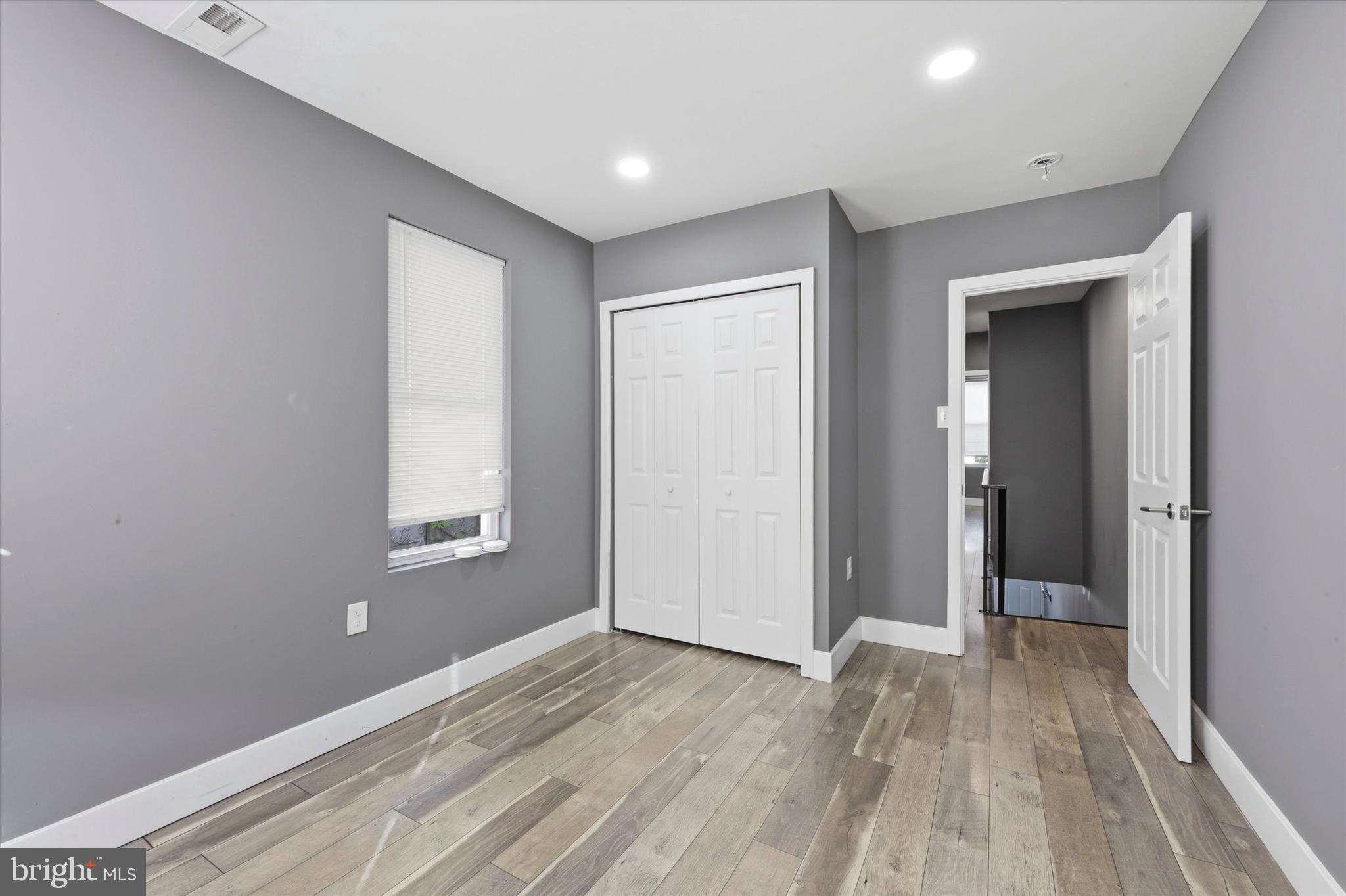 STRAWBERRY MANSION - Residential