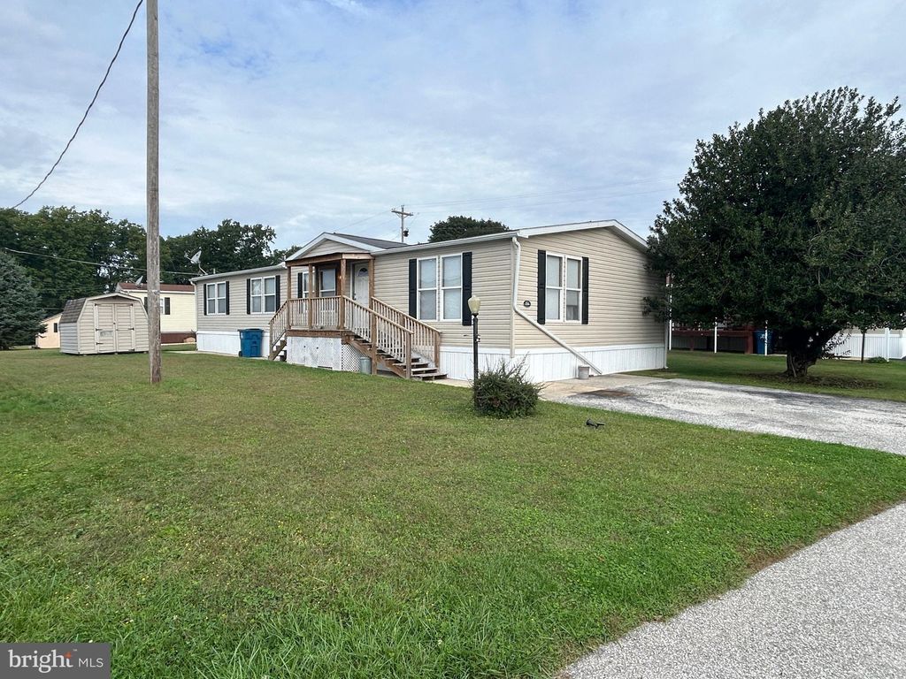 Photo of 216 Country Ridge Drive, YORK, PA 17408 (MLS # PAYK2090830)