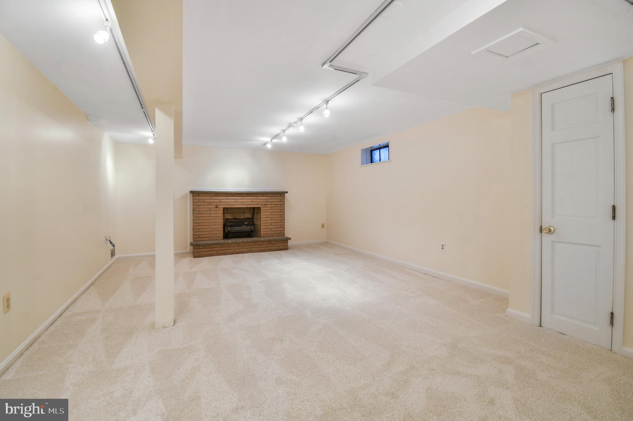 WOODMOOR - Residential