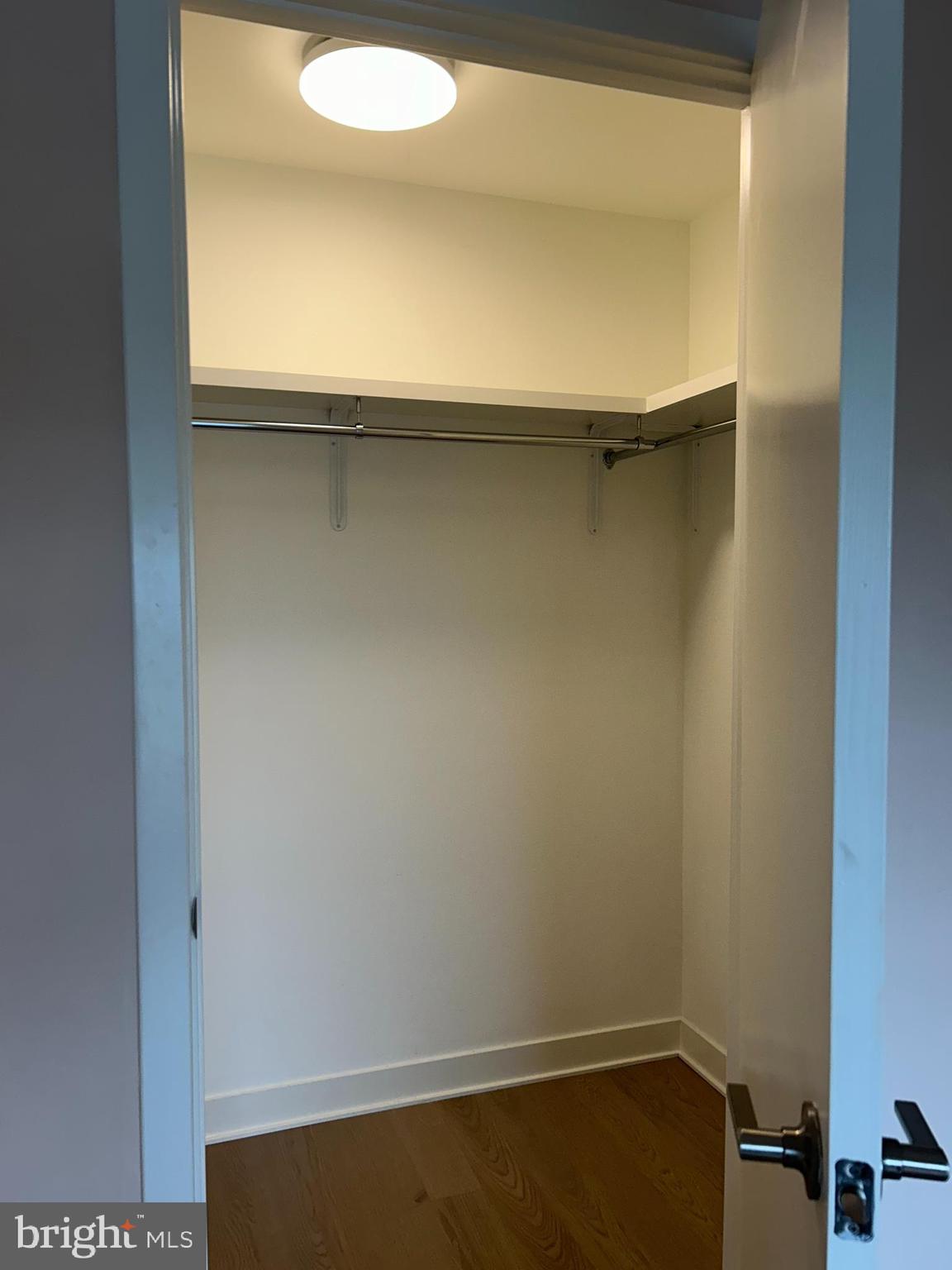 THE VERSE CONDO - Residential Lease