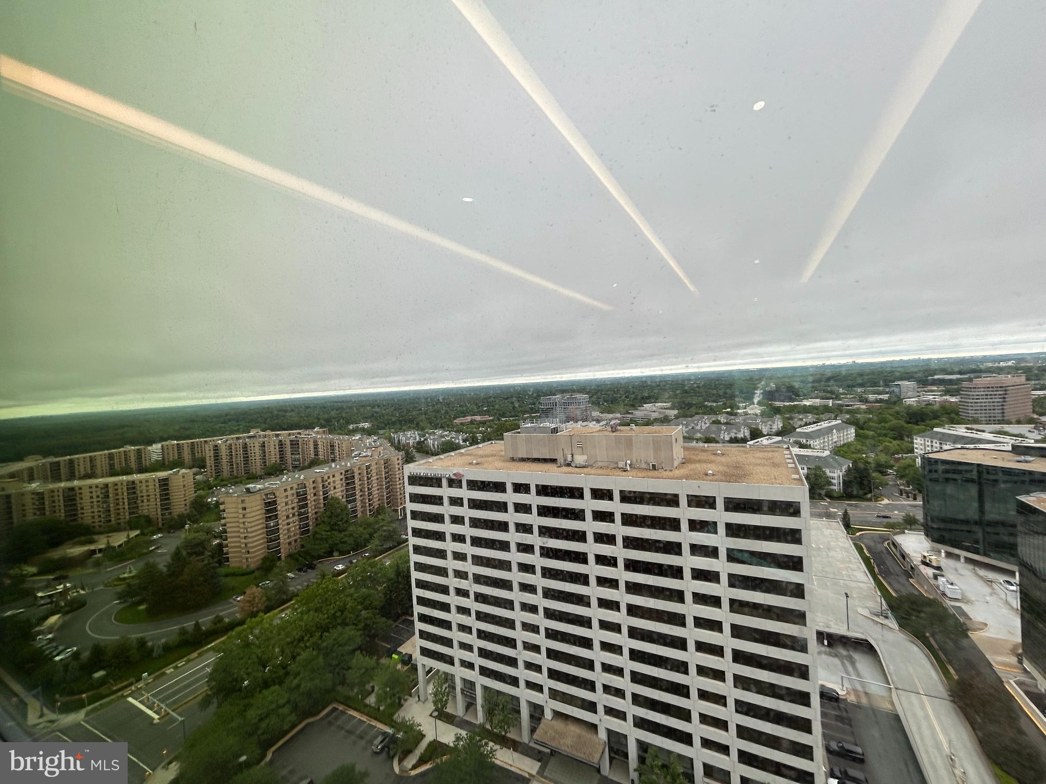 THE VERSE CONDO - Residential Lease