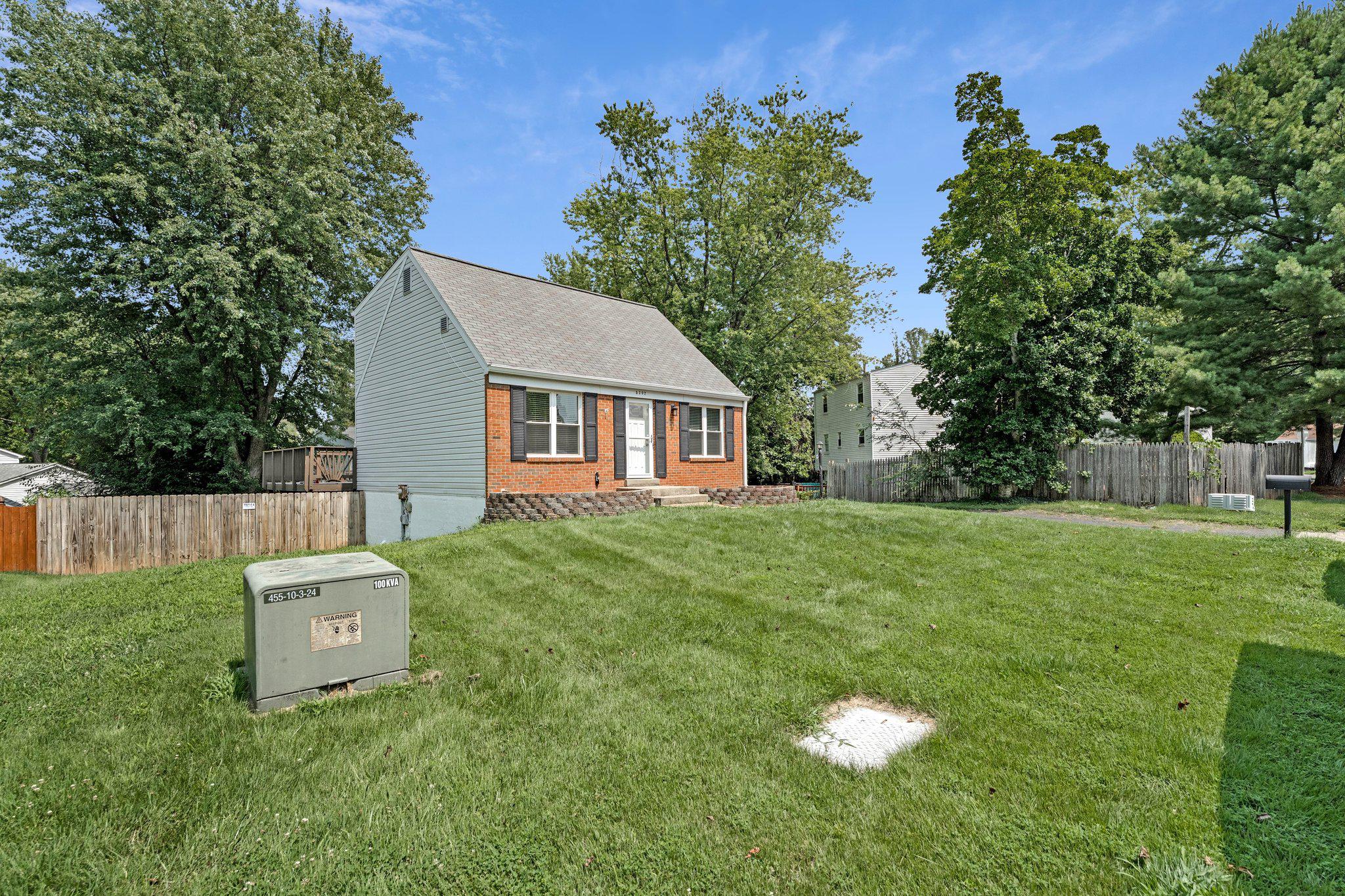 5302 STOCKTON COURT
