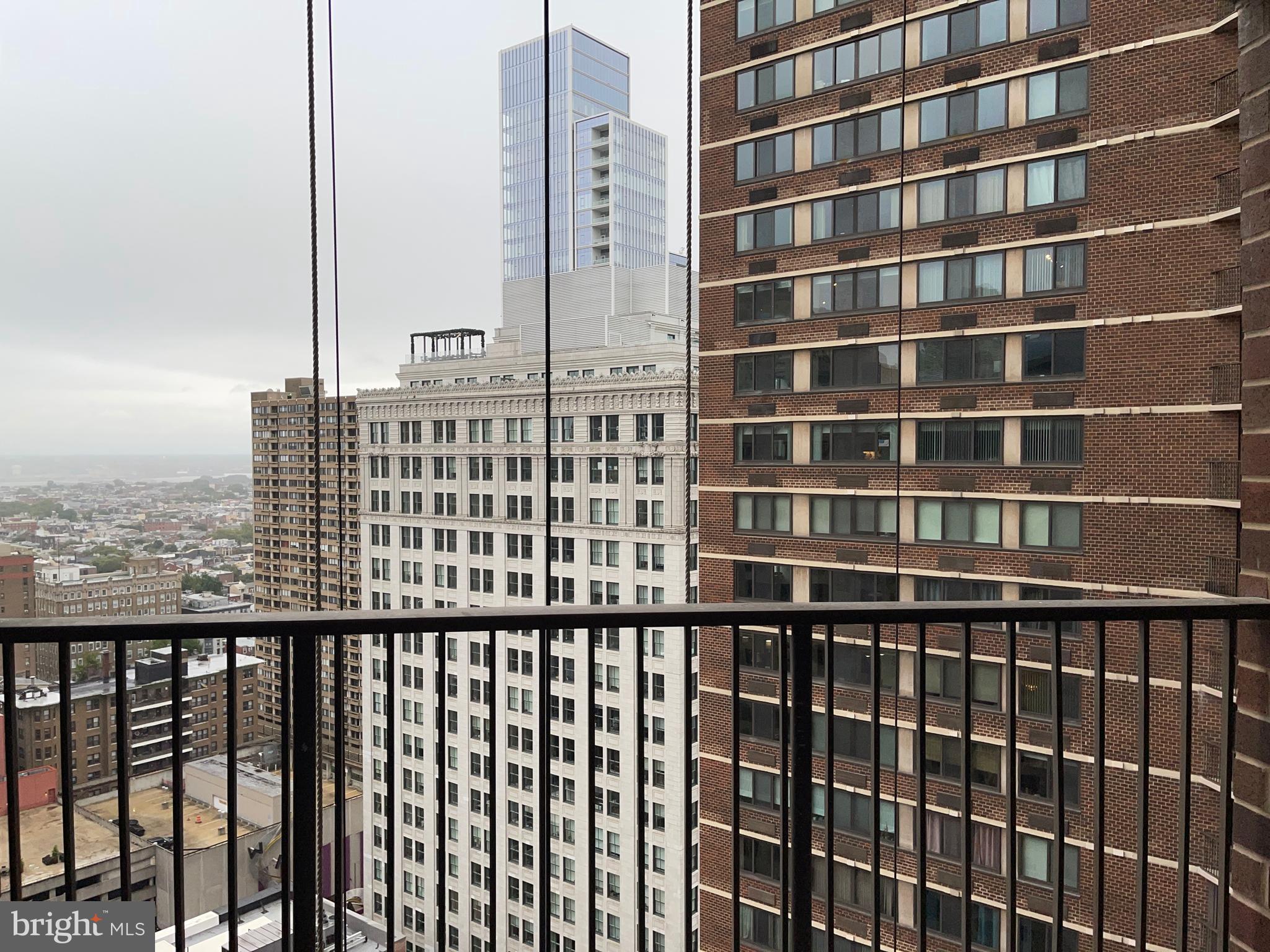 AVENUE OF THE ARTS - Residential Lease