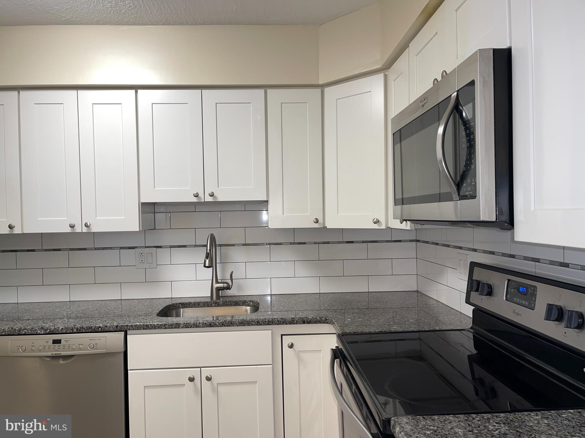 AVENUE OF THE ARTS - Residential Lease