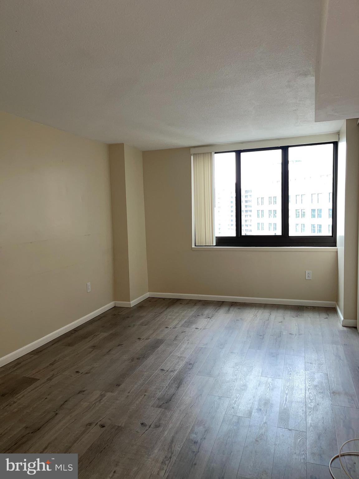 AVENUE OF THE ARTS - Residential Lease