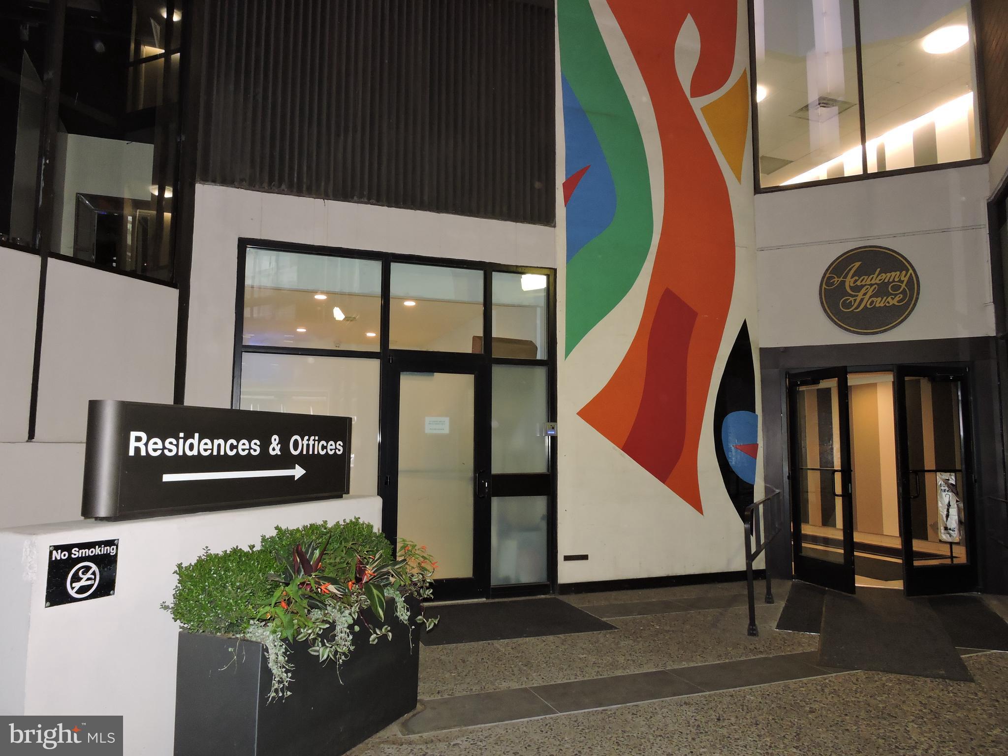 AVENUE OF THE ARTS - Residential Lease