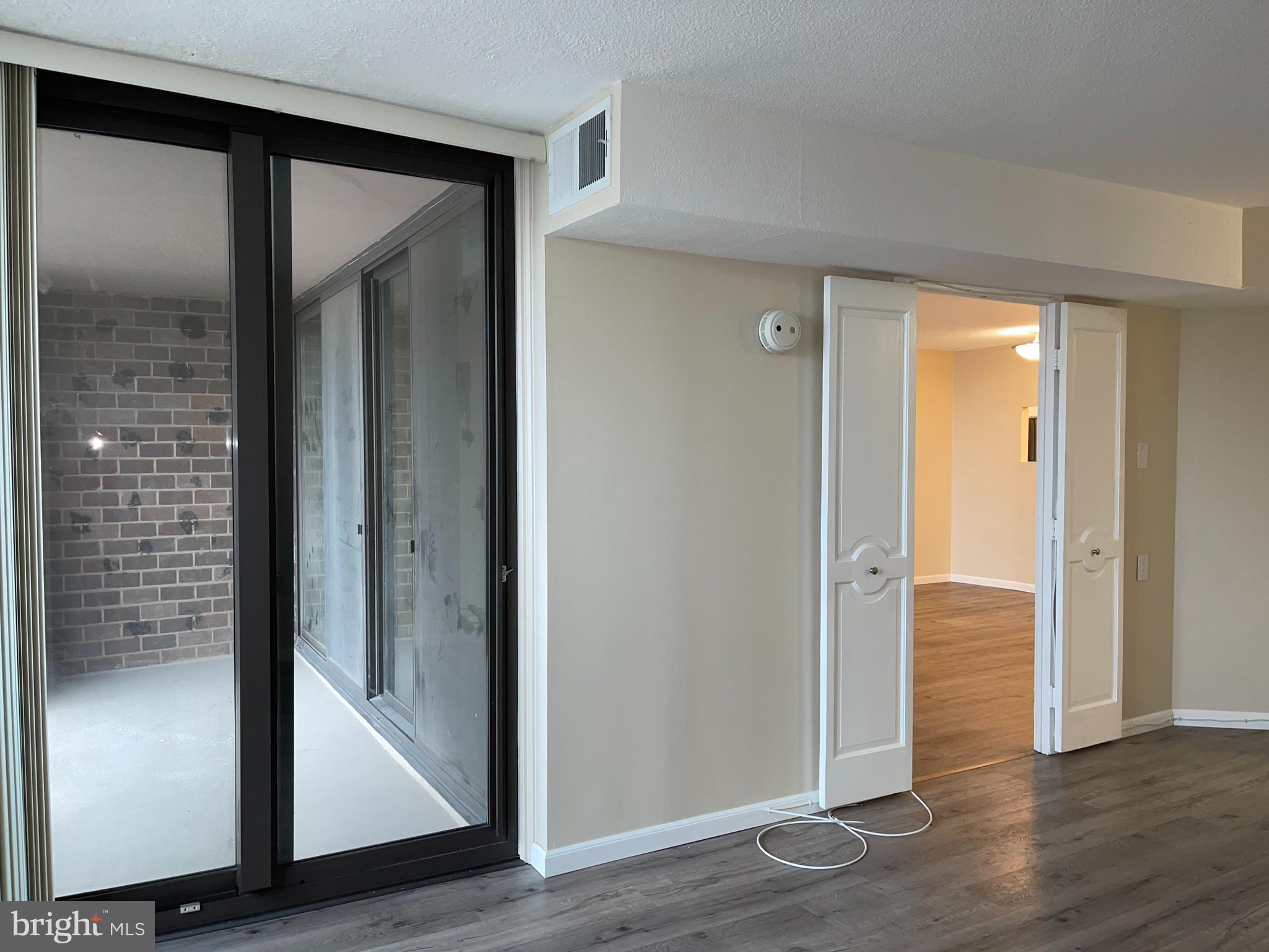 AVENUE OF THE ARTS - Residential Lease