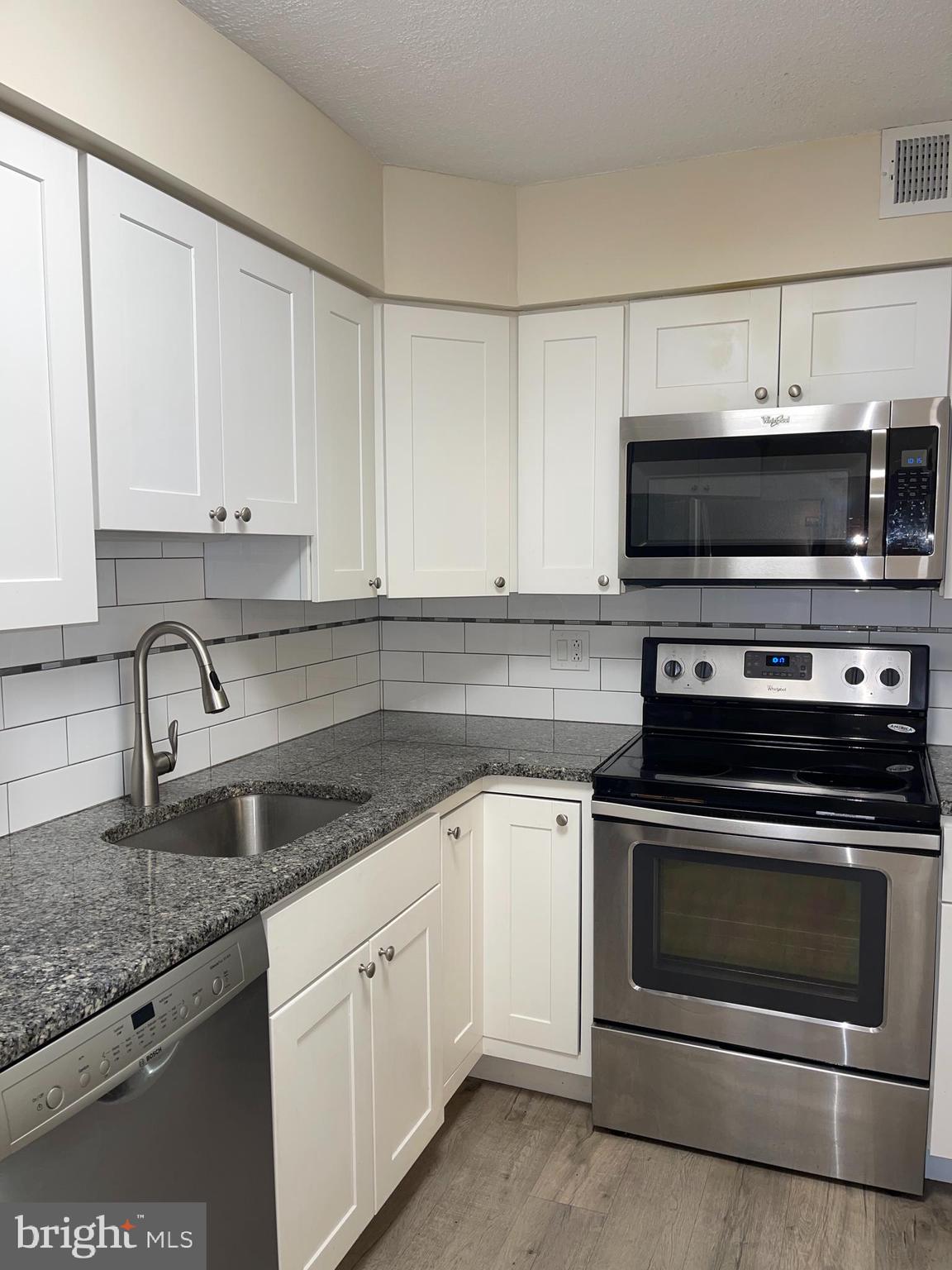 AVENUE OF THE ARTS - Residential Lease