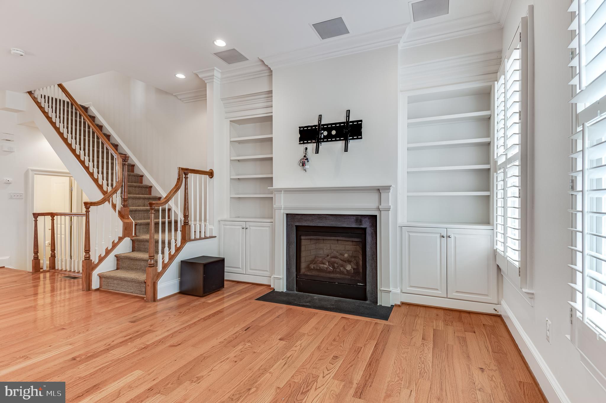 POTOMAC GREENS - Residential Lease