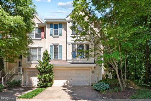 1307 PARK GARDEN LANE RESTON VA 20194