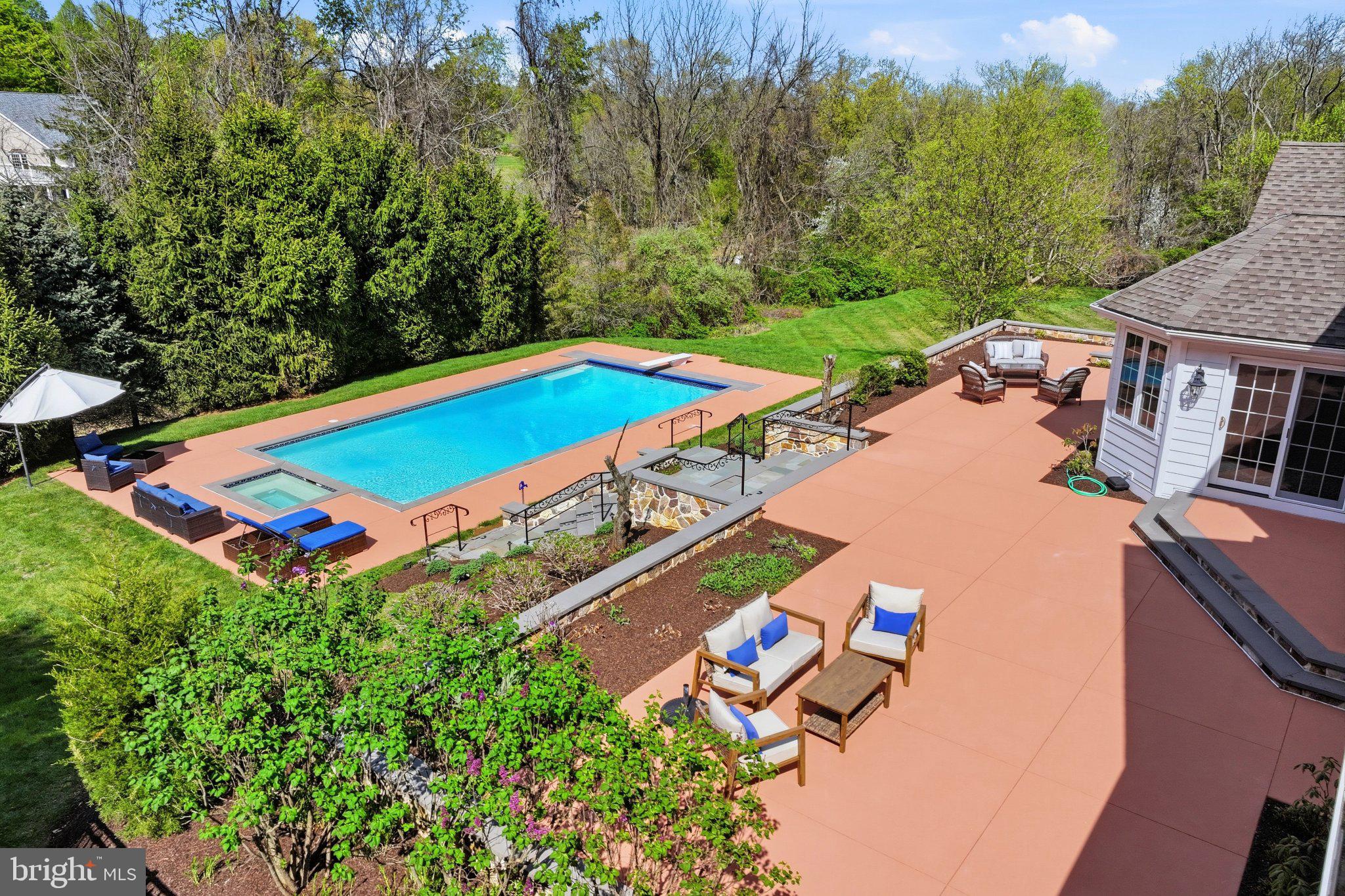 STONEBRIDGE - Residential