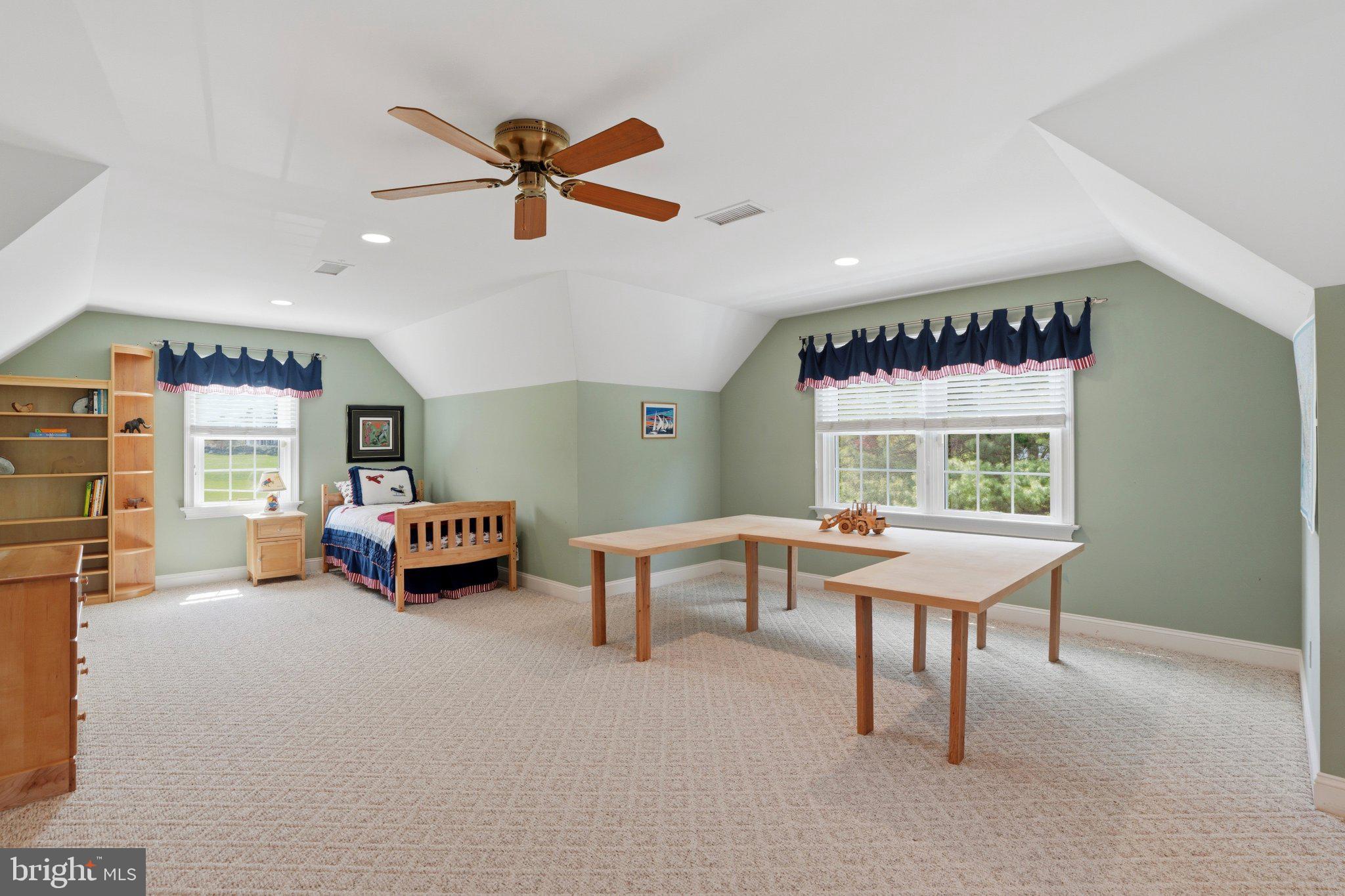 STONEBRIDGE - Residential