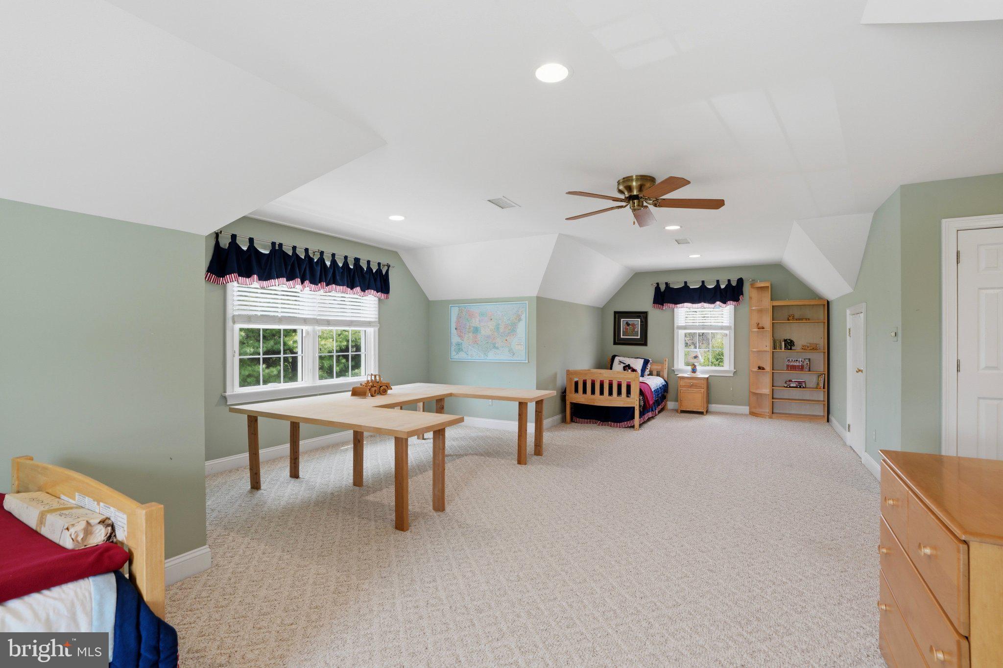 STONEBRIDGE - Residential