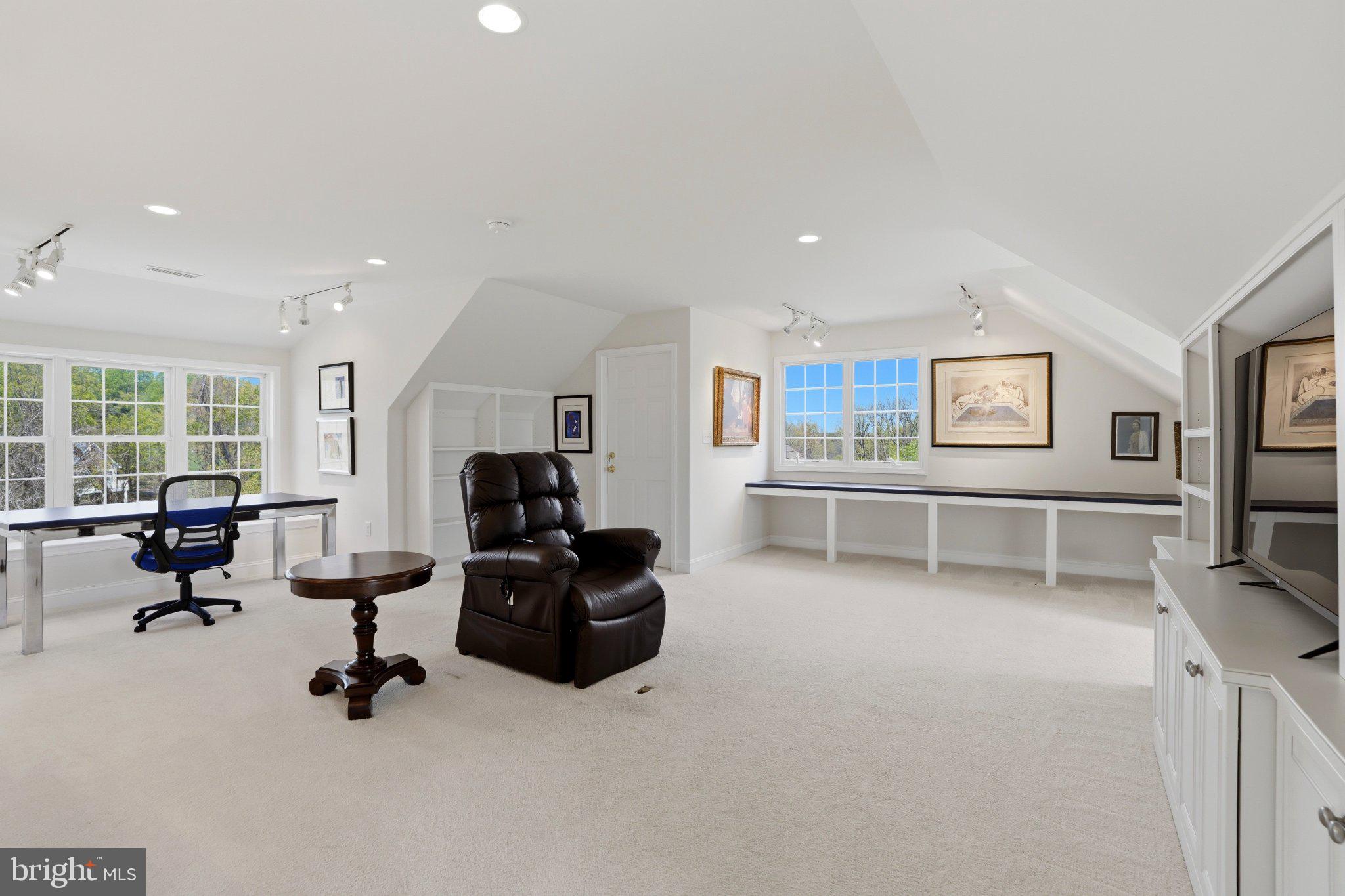 STONEBRIDGE - Residential