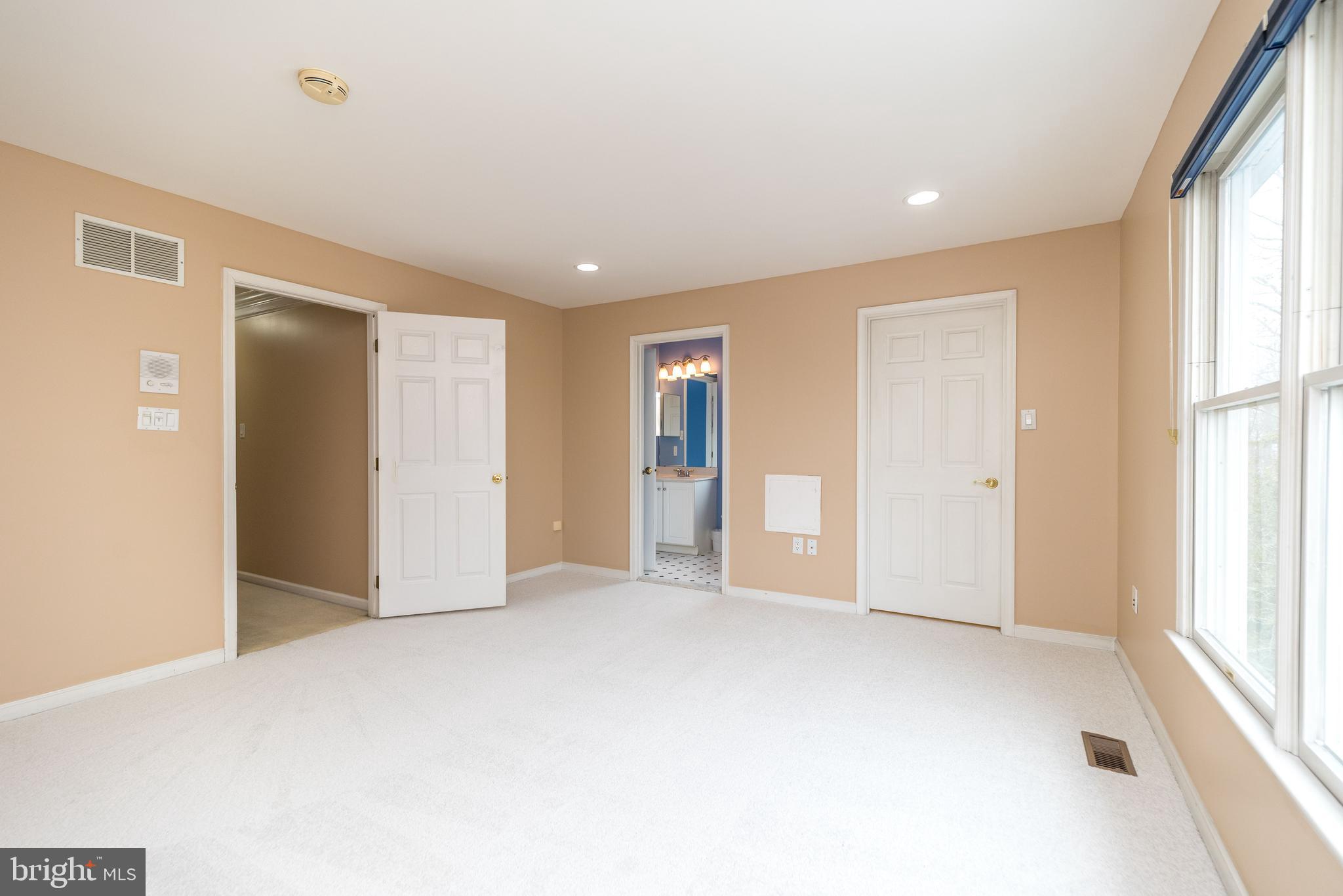 BRIDLE ESTATES - Residential