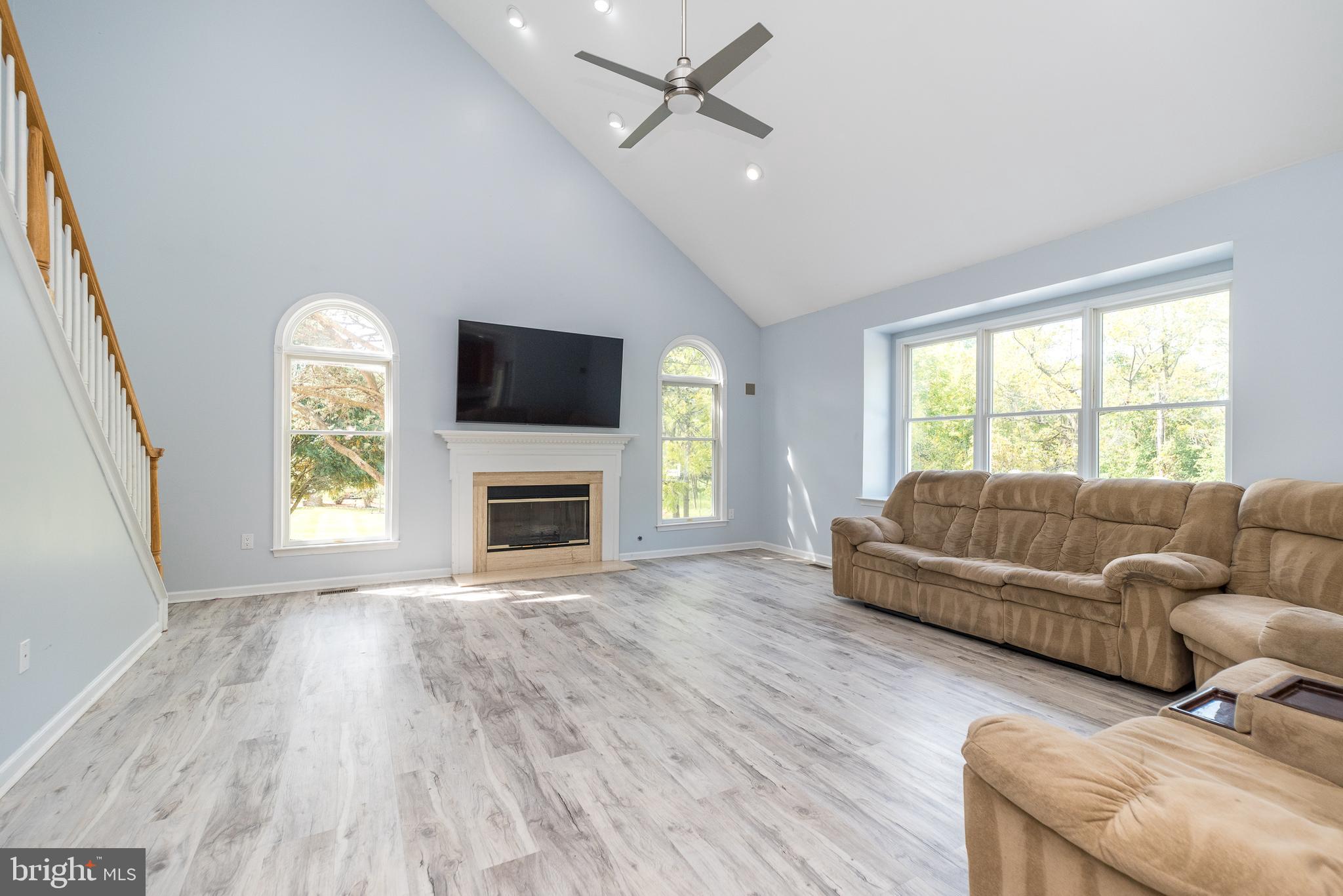 BRIDLE ESTATES - Residential