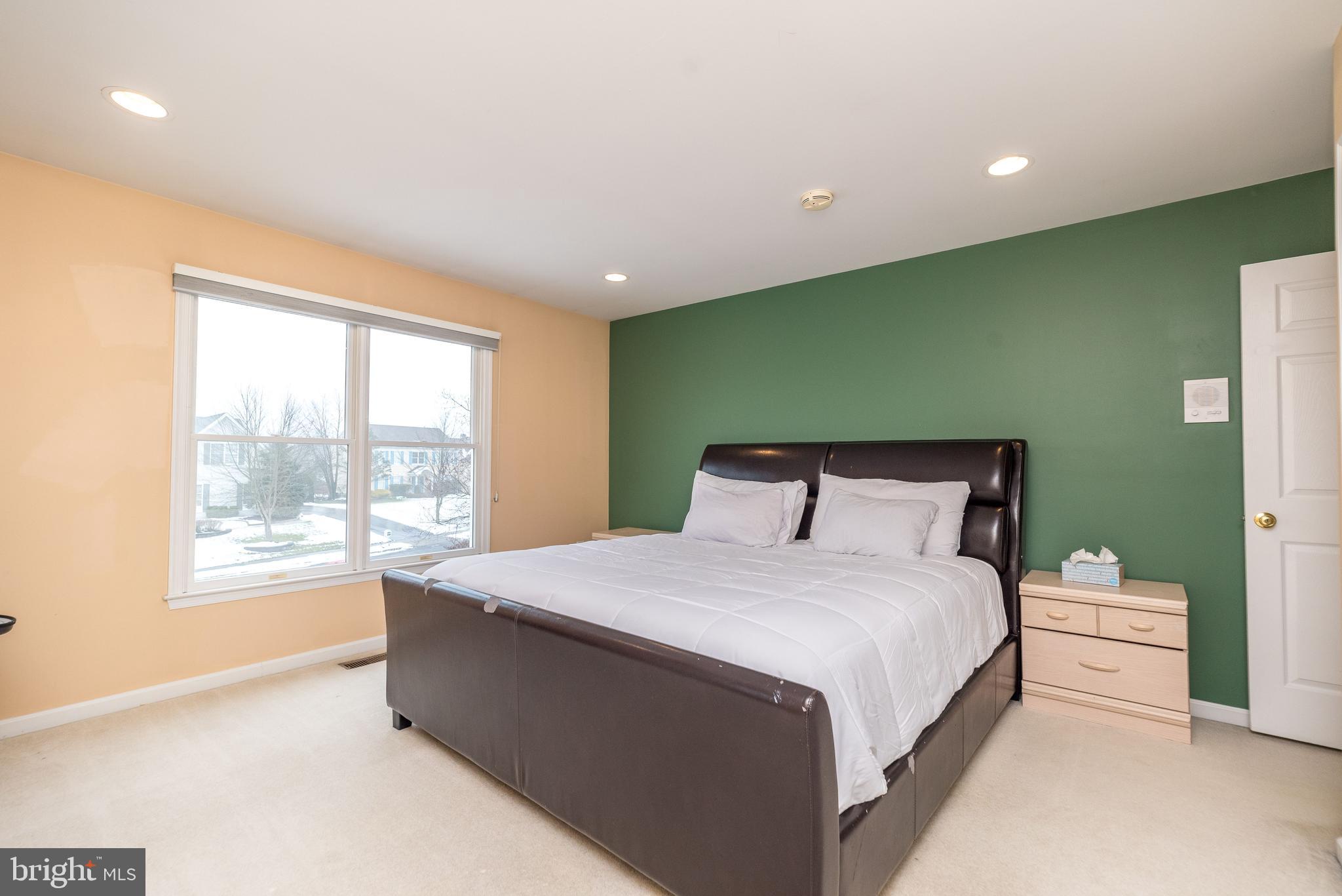 BRIDLE ESTATES - Residential