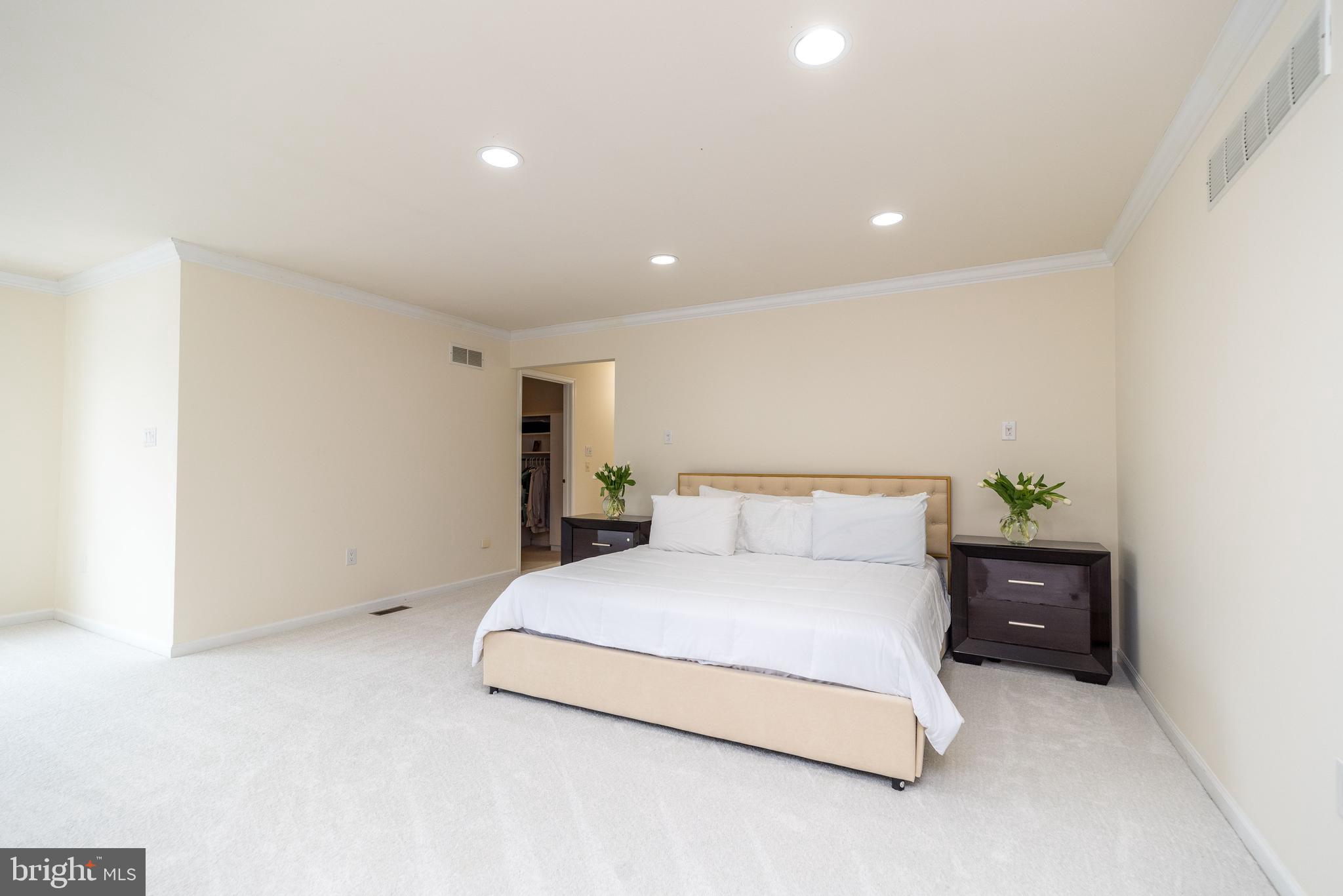 BRIDLE ESTATES - Residential