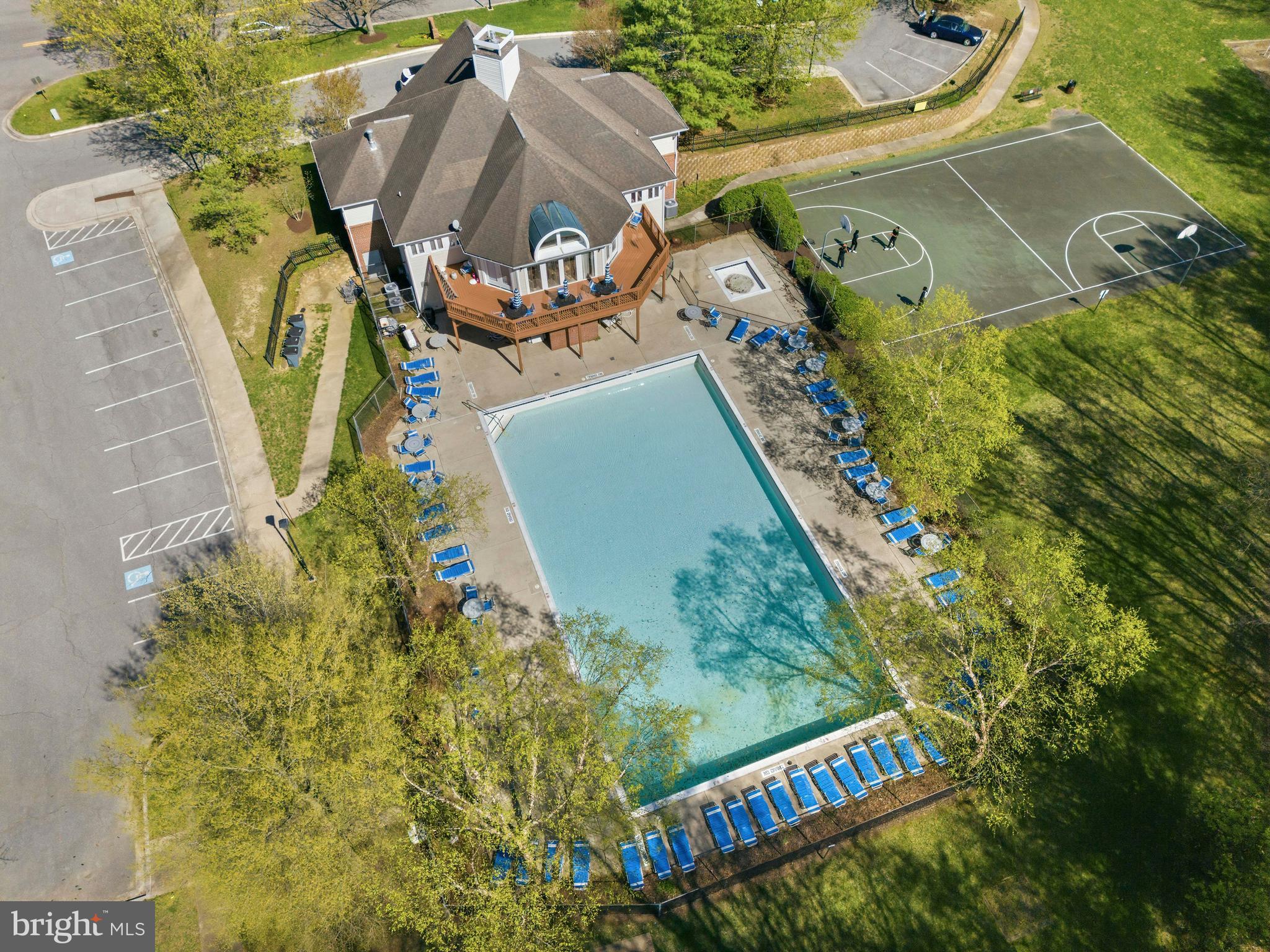 COVINGTON - Residential