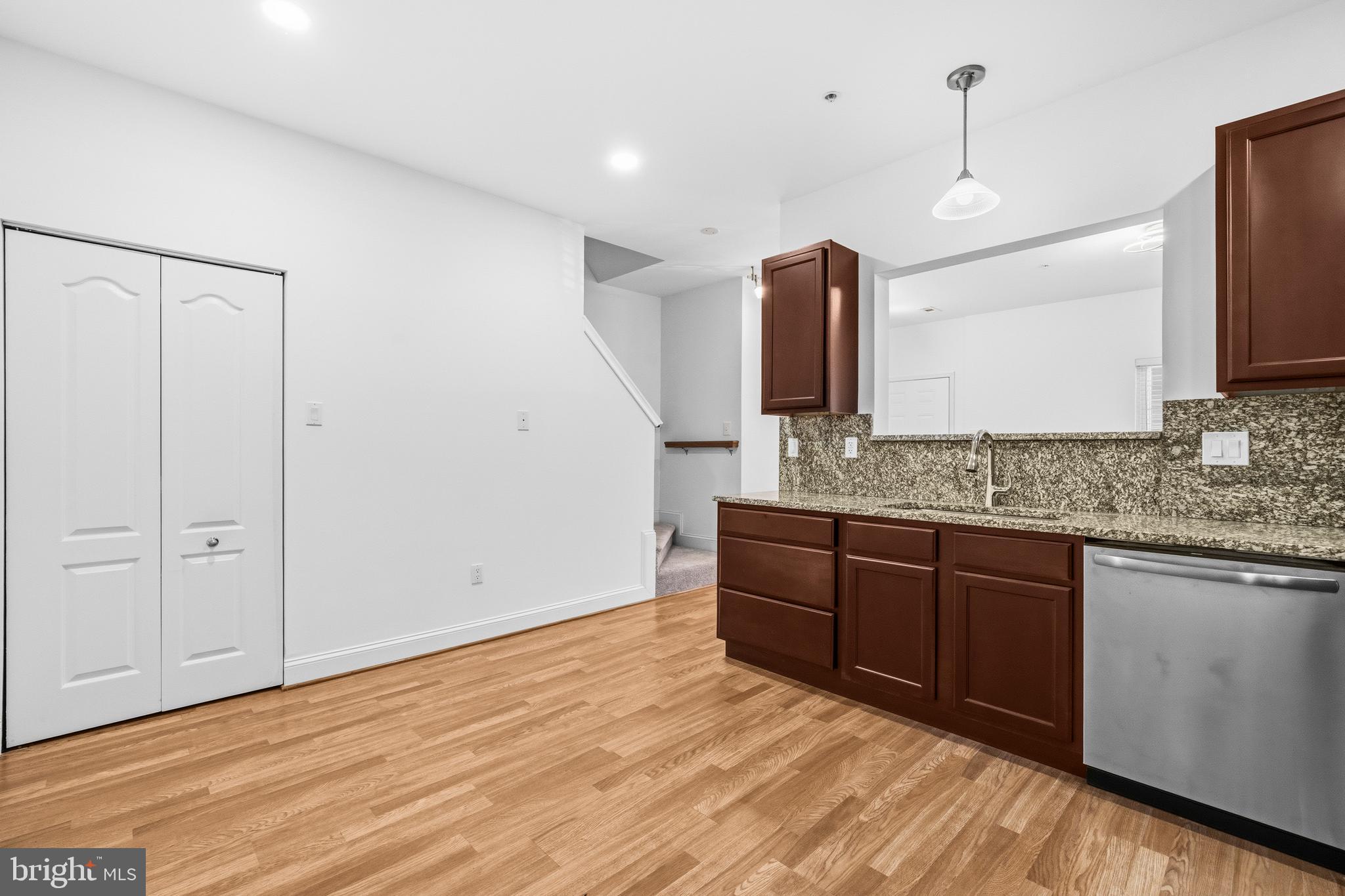 COVINGTON - Residential