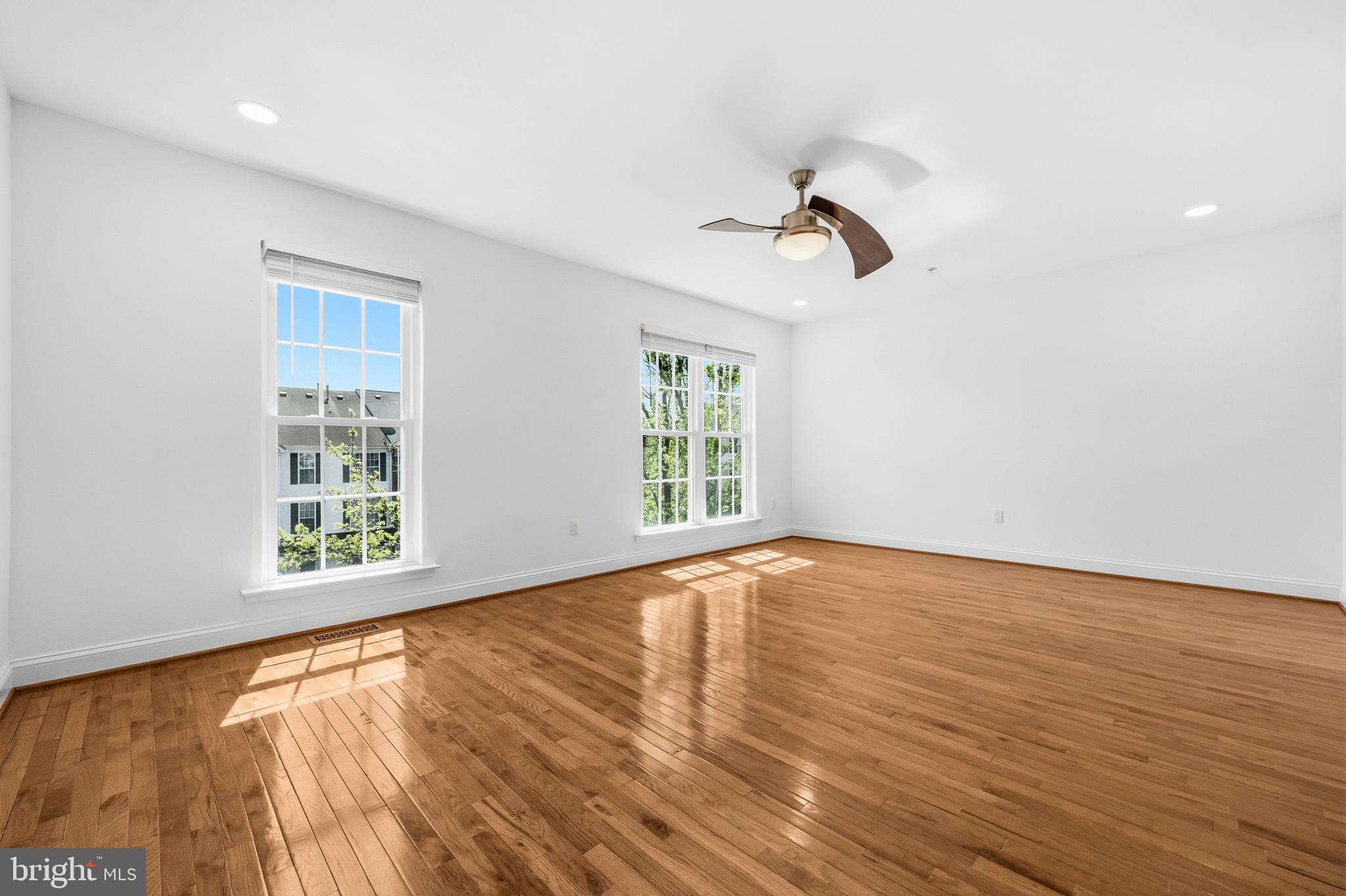 COVINGTON - Residential