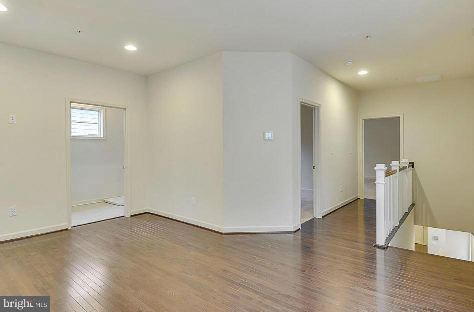 CABIN BRANCH - Residential