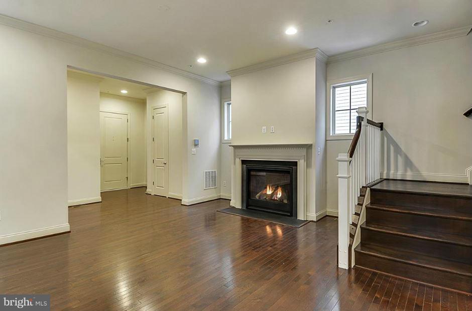 CABIN BRANCH - Residential