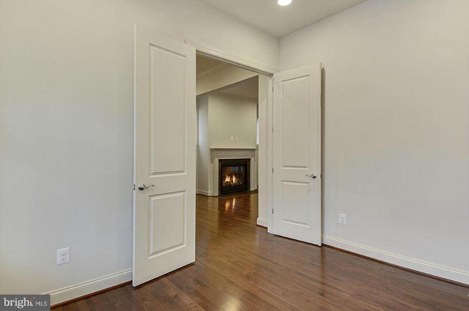 CABIN BRANCH - Residential