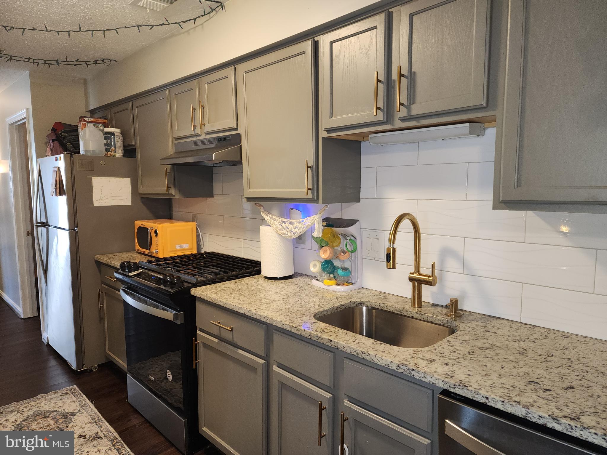 COVINGTON CONDOMINIUMS - Residential