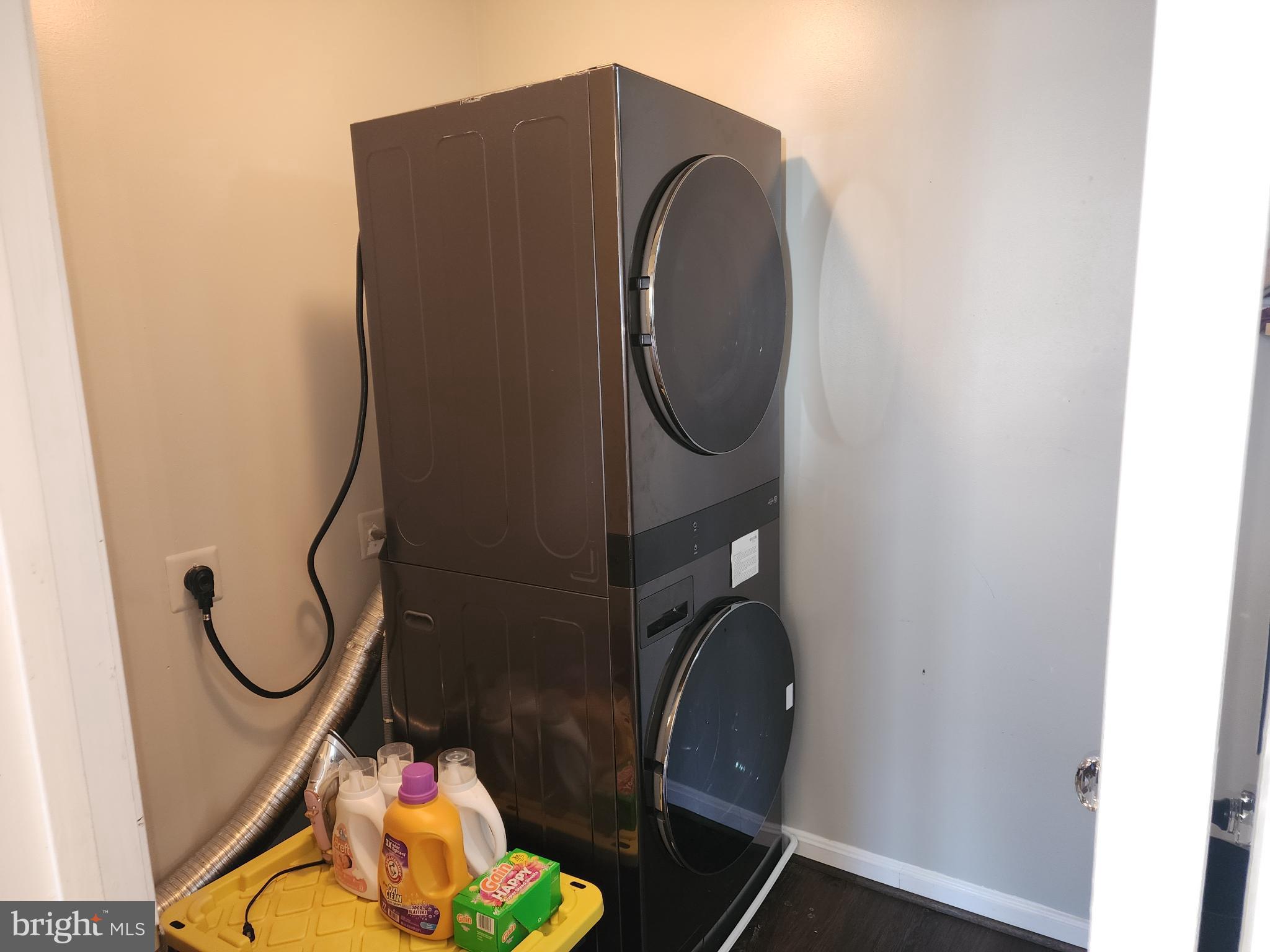 COVINGTON CONDOMINIUMS - Residential